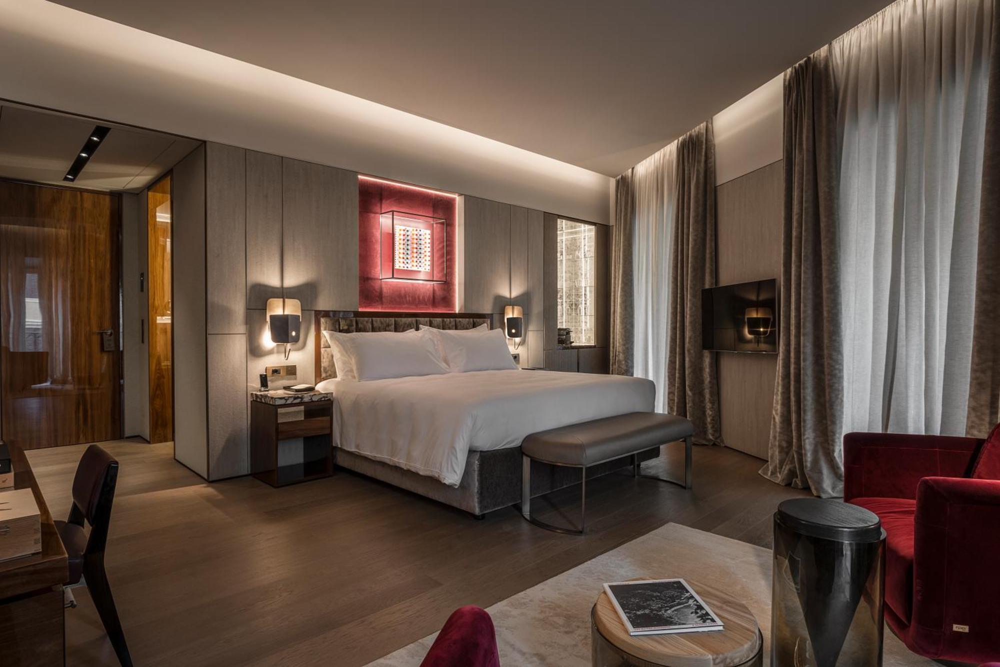 Deluxe Suite 3