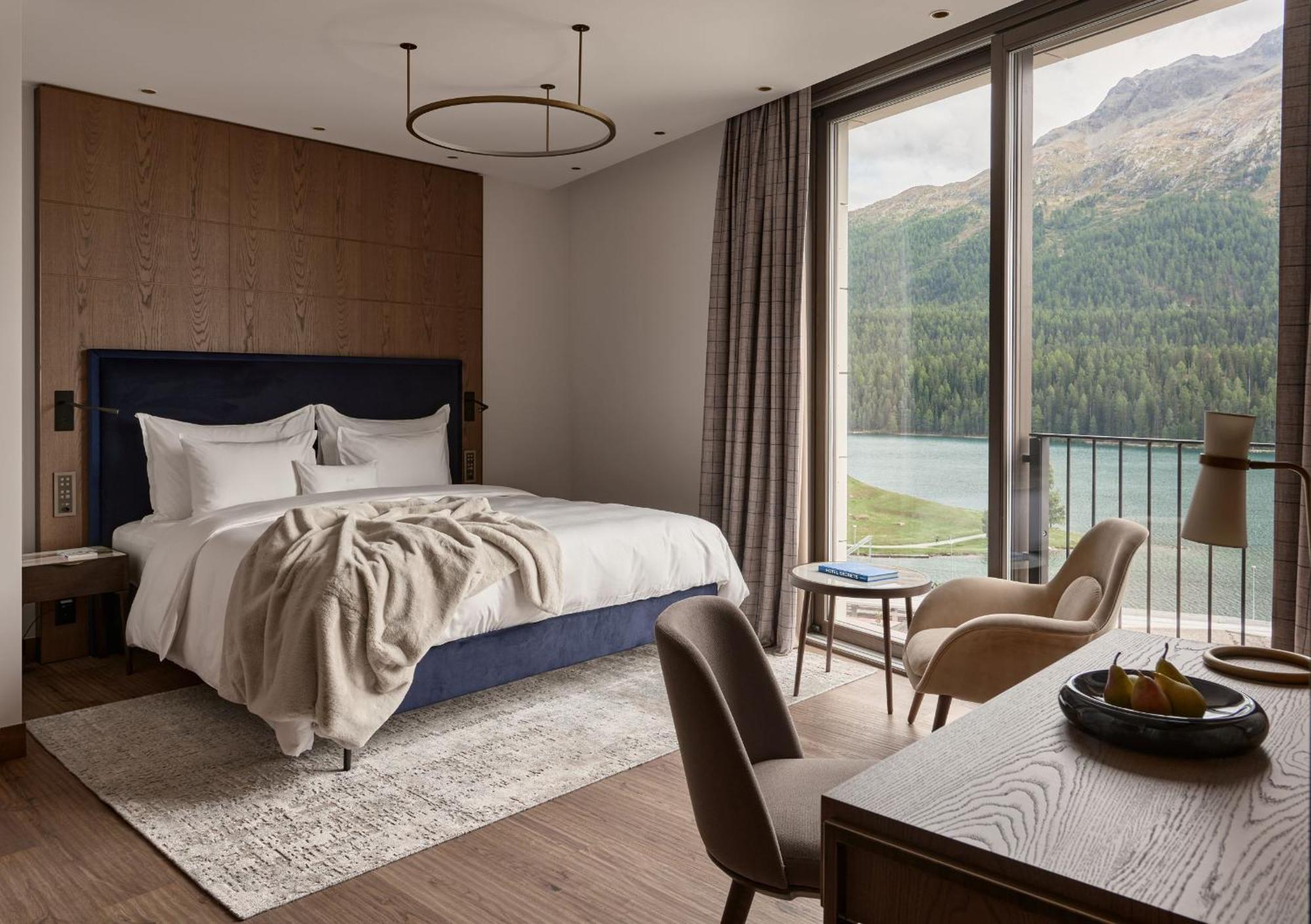 Deluxe Room – modern Grace Wing,1518746077:JPEG