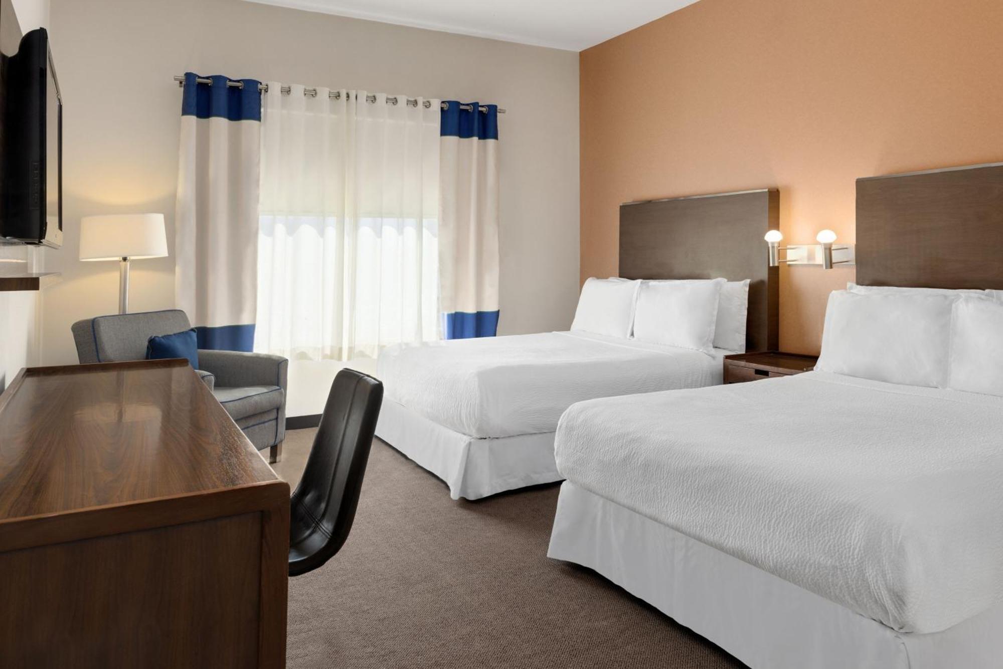 Deluxe Guest room 2 Queens