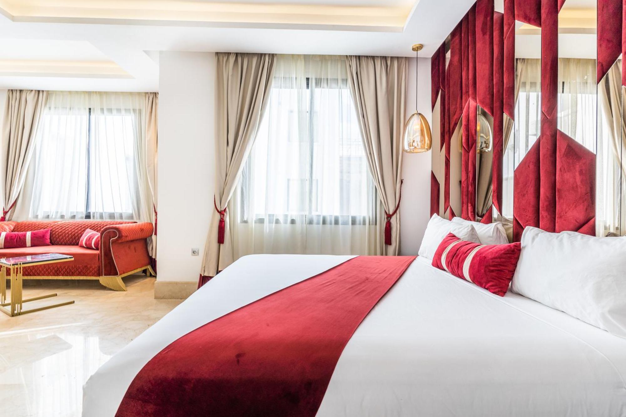 Deluxe Junior Suite,1534818262:JPEG
