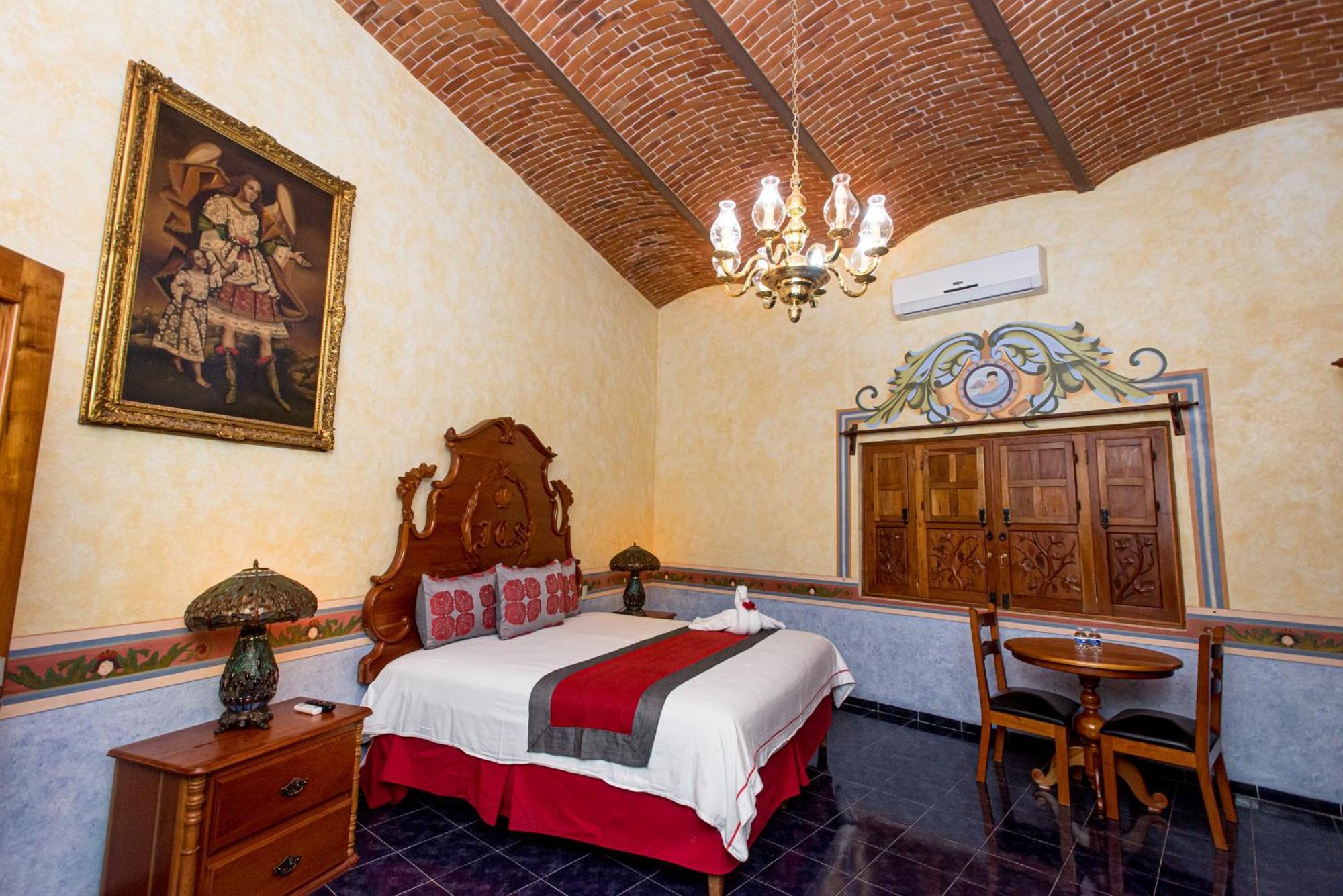 Suite con bañera de hidromasaje - Cama extragrande