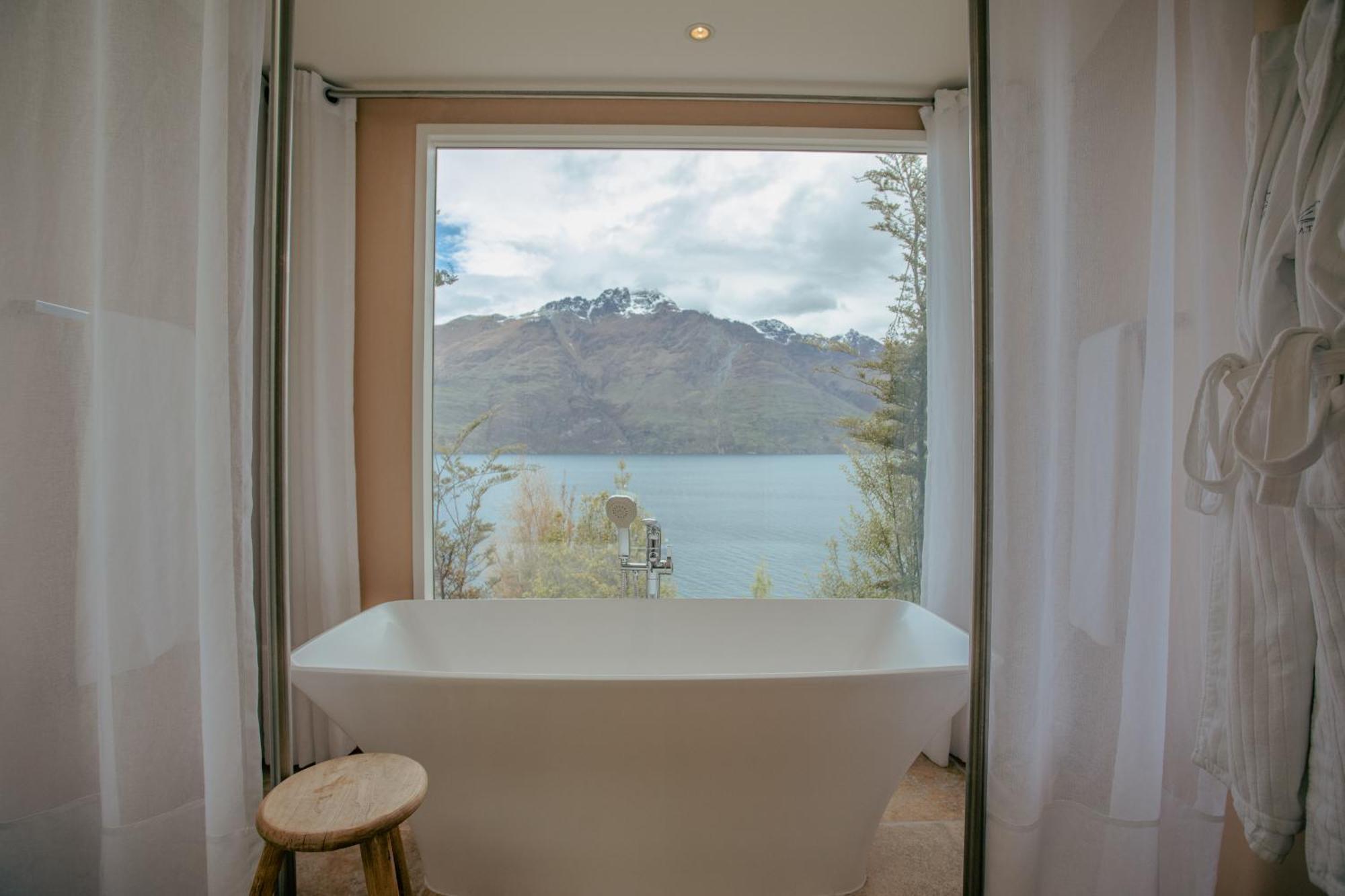 Grand Lake View Suite
