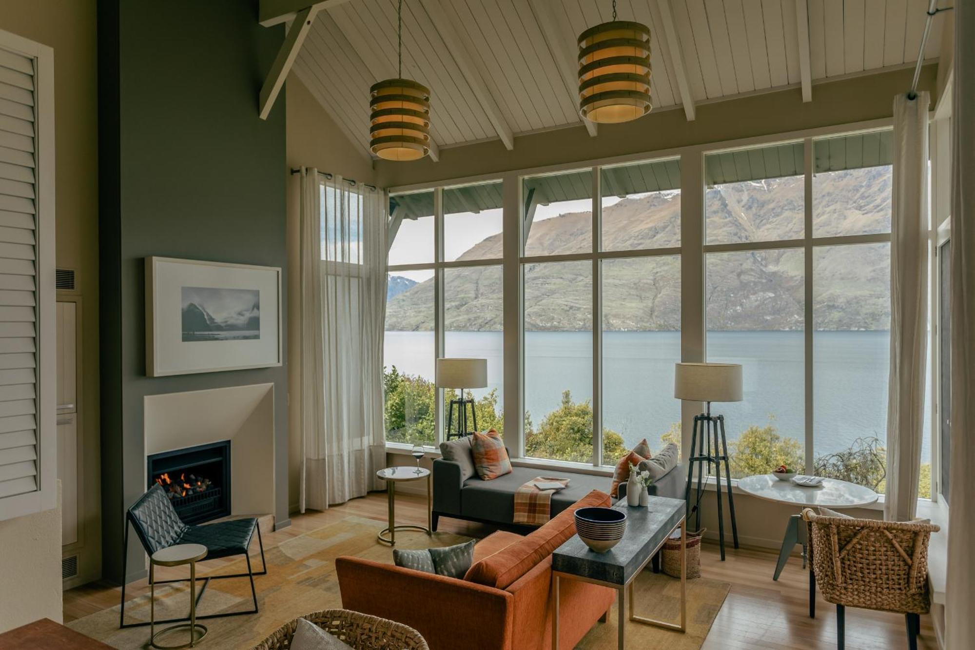 Grand Lake View Suite