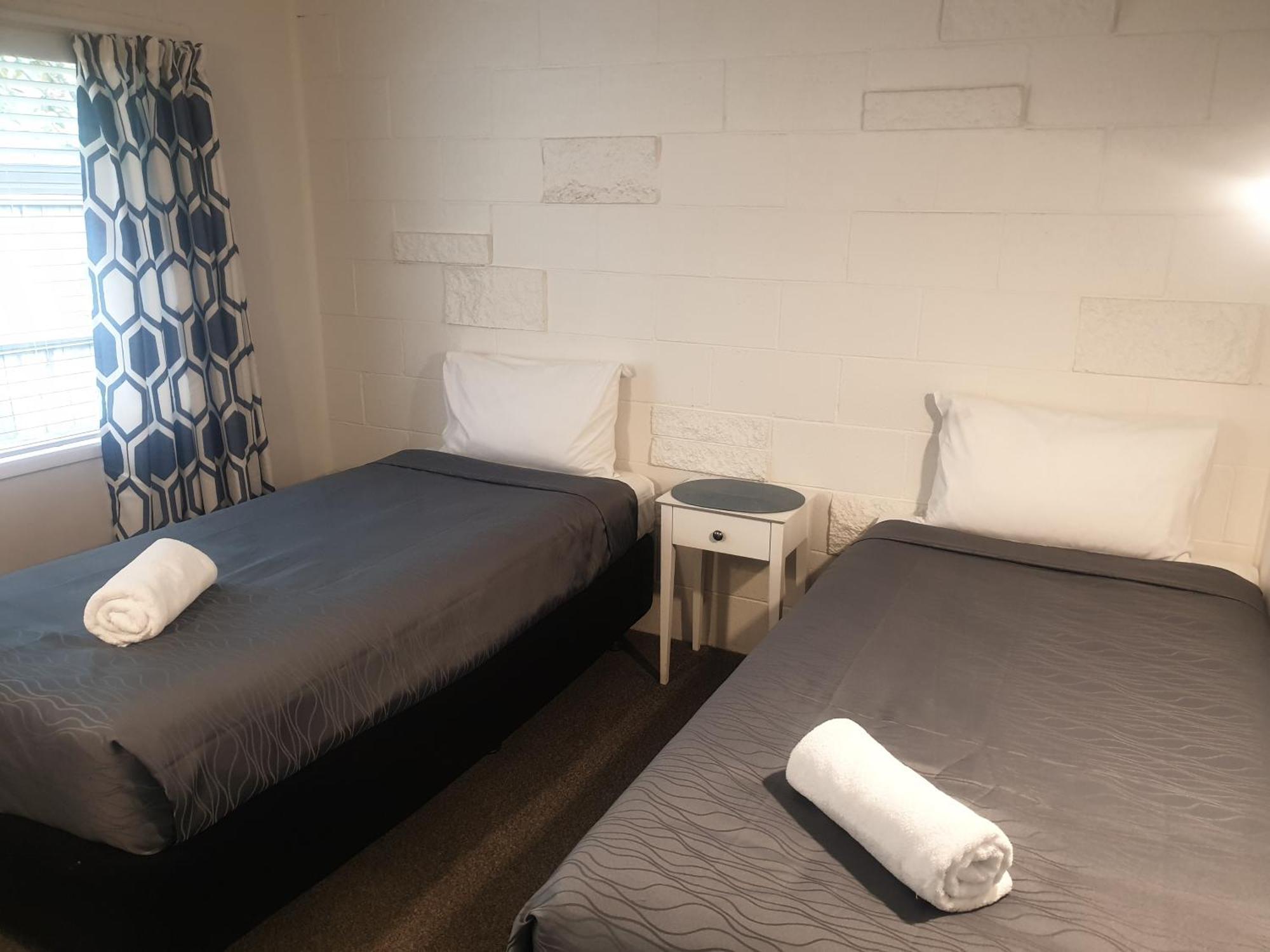 One-Bedroom Apartment,1537359115:JPEG