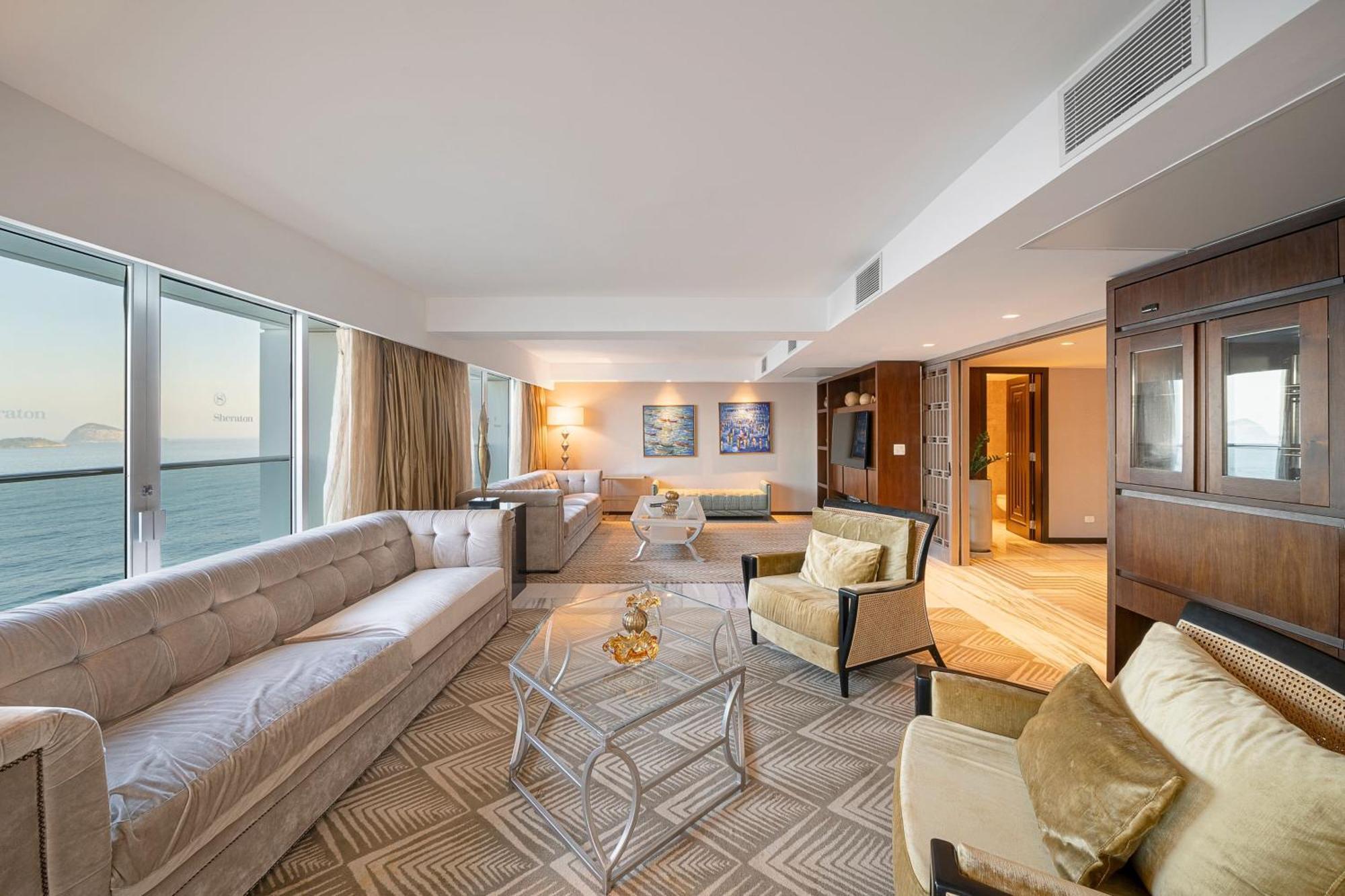 Club lounge access Presidential Suite 1 King Oceanfront