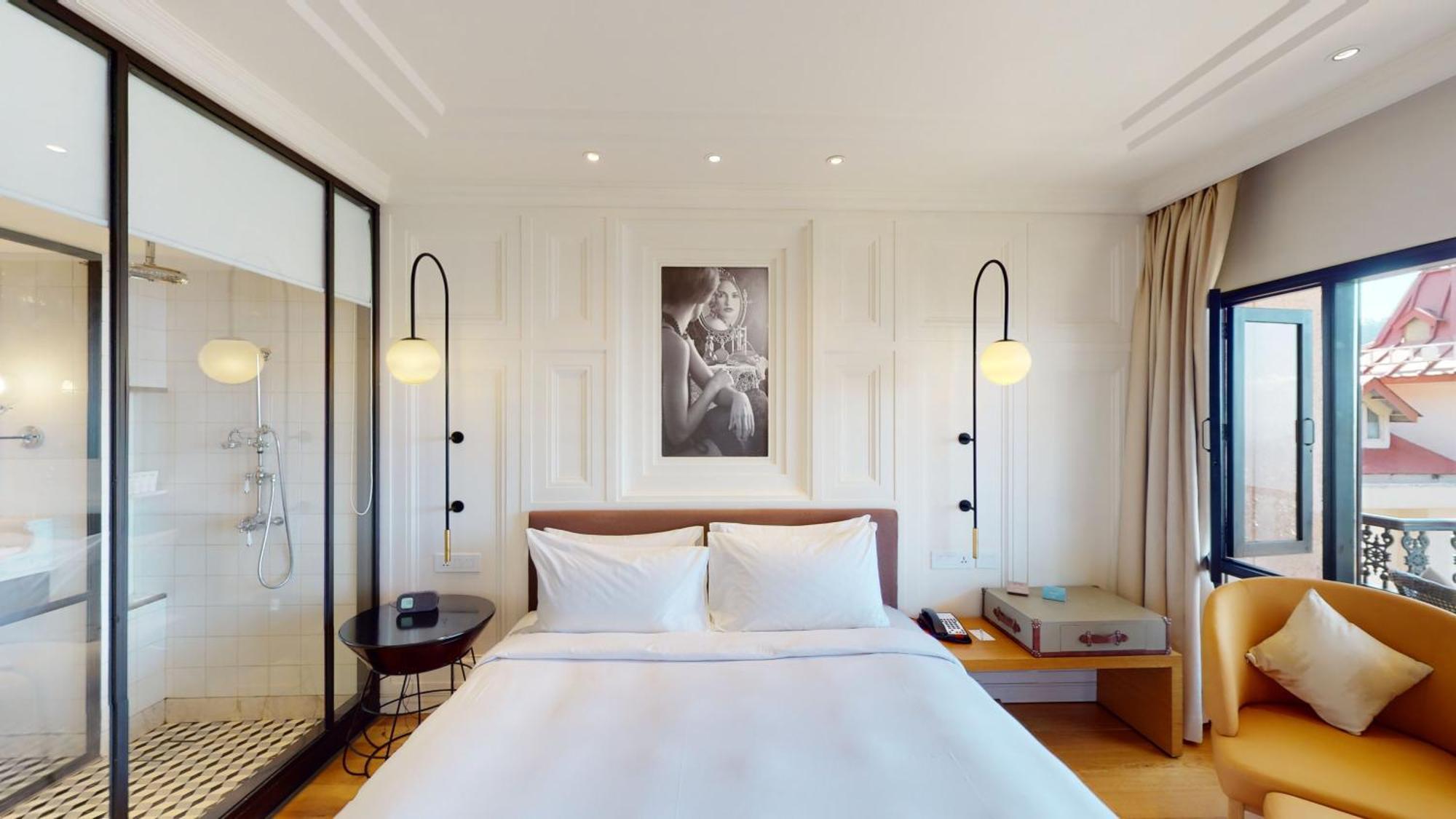 Deluxe Double or Twin Room
