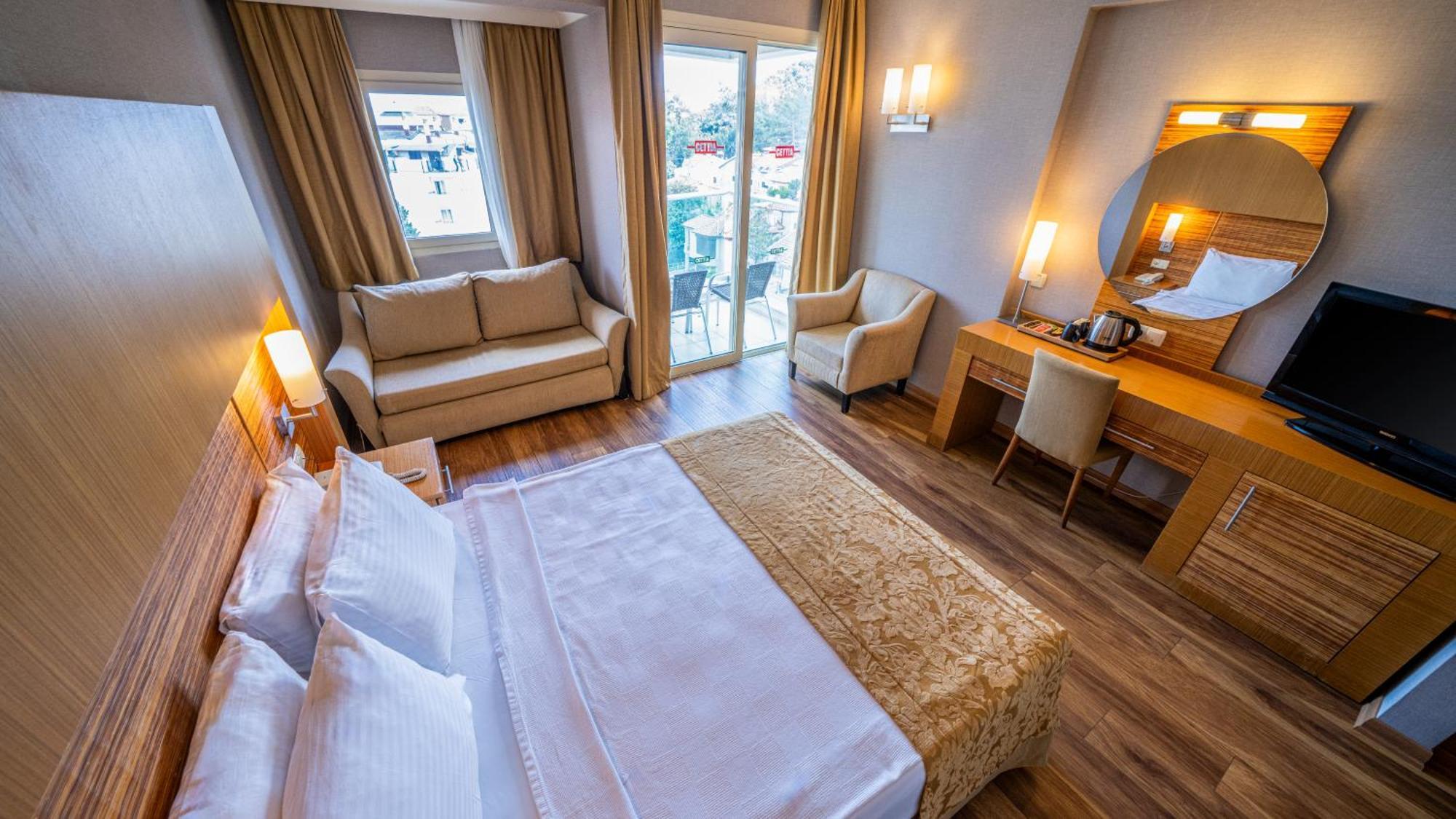Standard Double or Twin Room,1739367433:JPEG