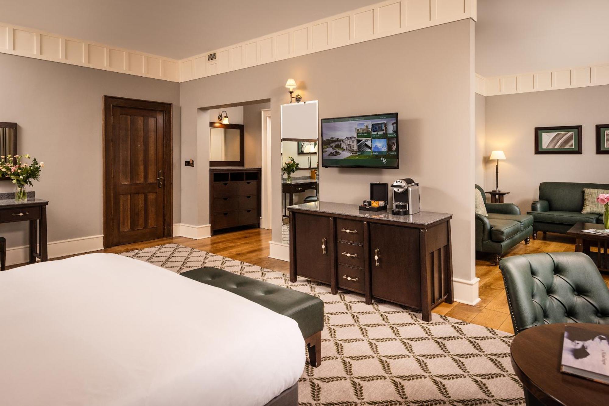 Junior Suite,1539726286:JPEG