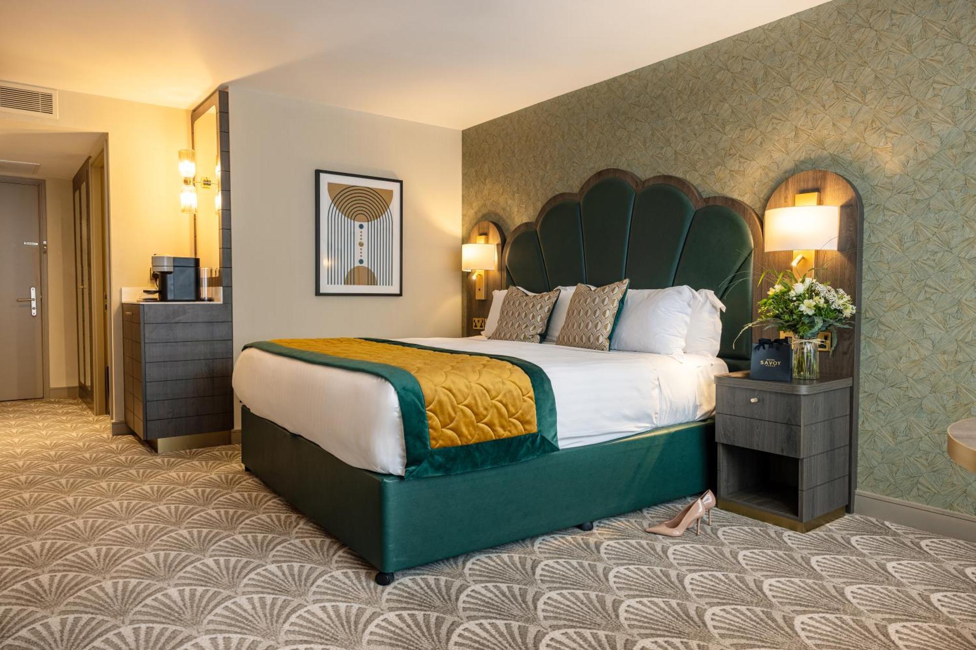 Deluxe King Room