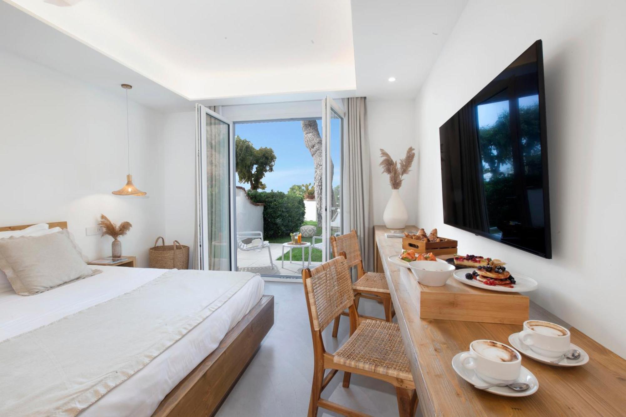 Double Room with Patio,1540379722:JPEG