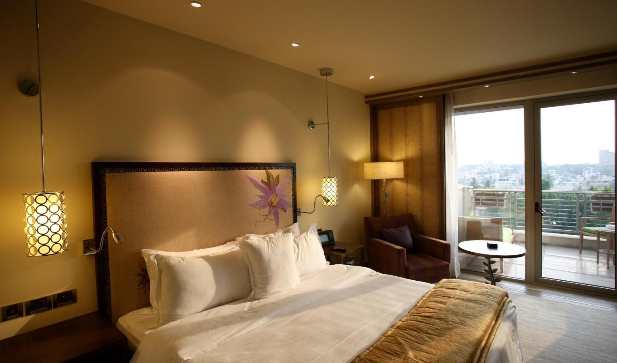 Towers room Guest room 1 Queen,1540826176:JPEG