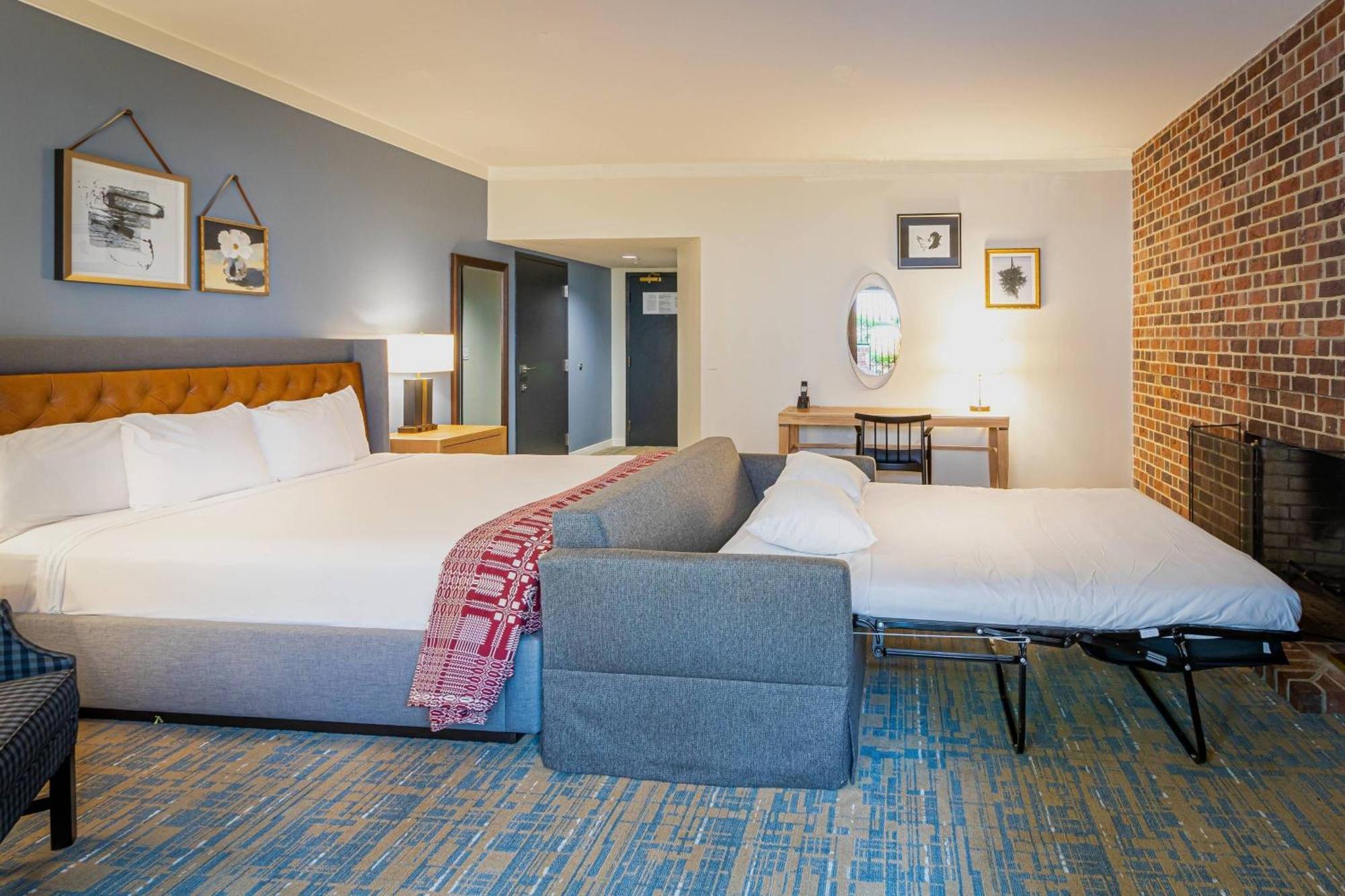 Premium King Room