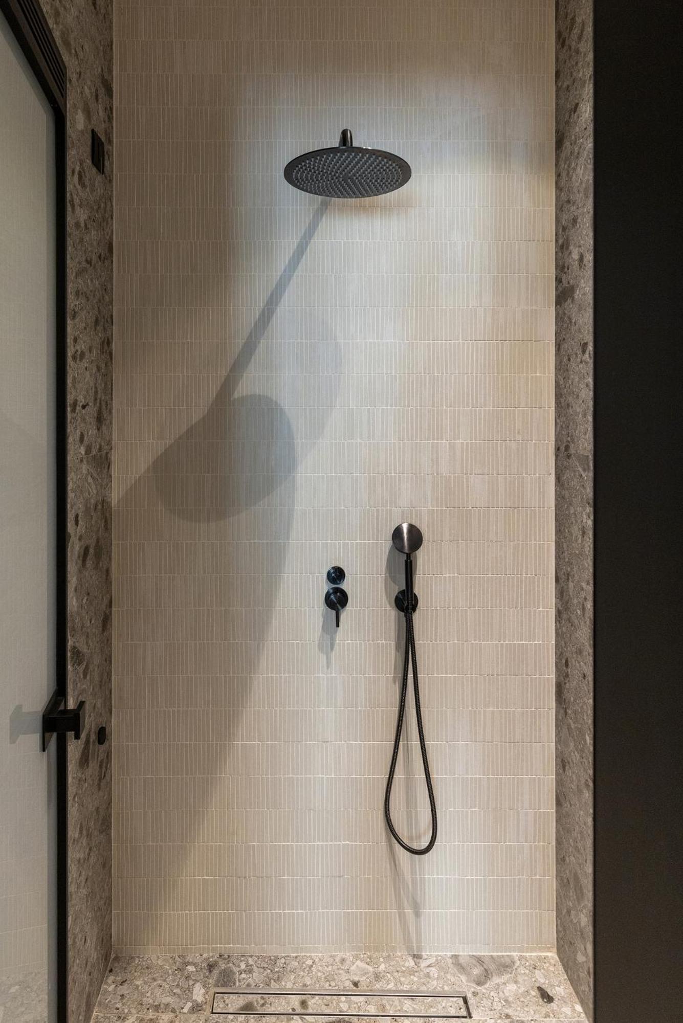 EPIC Junior Suite with Jacuzzi,1541254255:JPEG