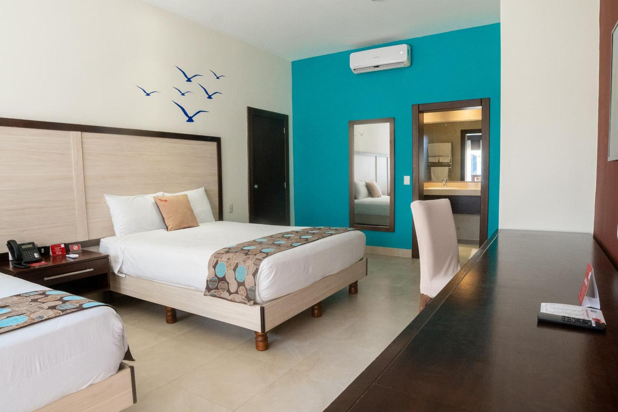 Twin Deluxe Room,1541441431:JPEG