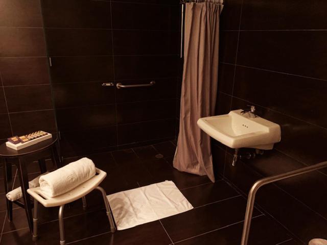 Twin Room - Disability Access,1541451154:JPEG