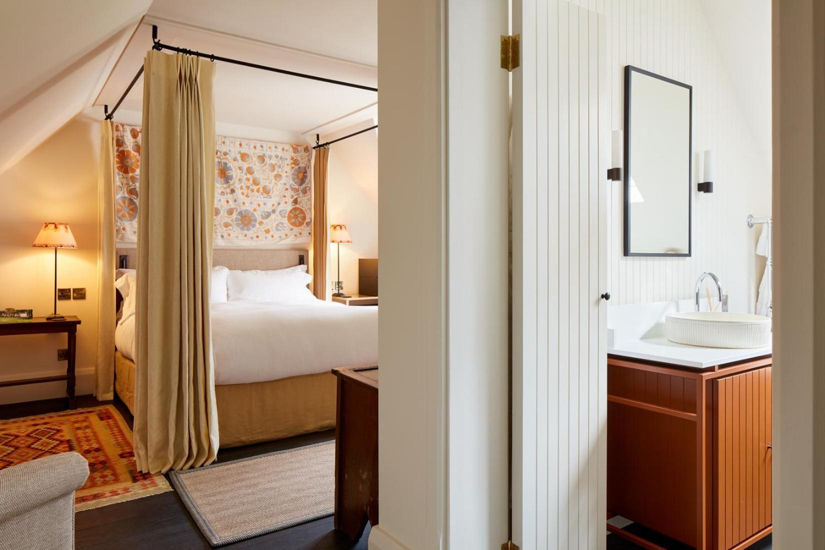 Classic Double Room