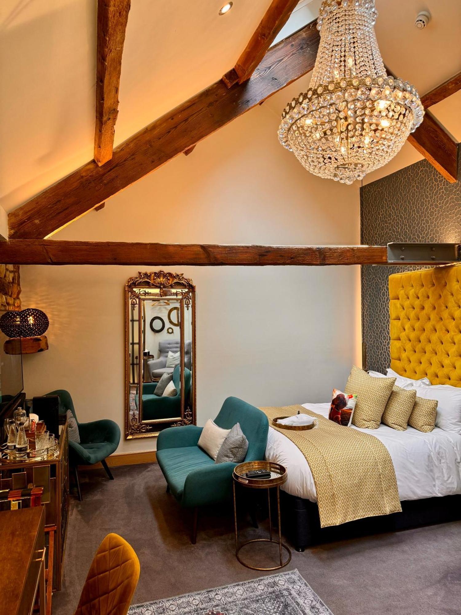 Deluxe King Room