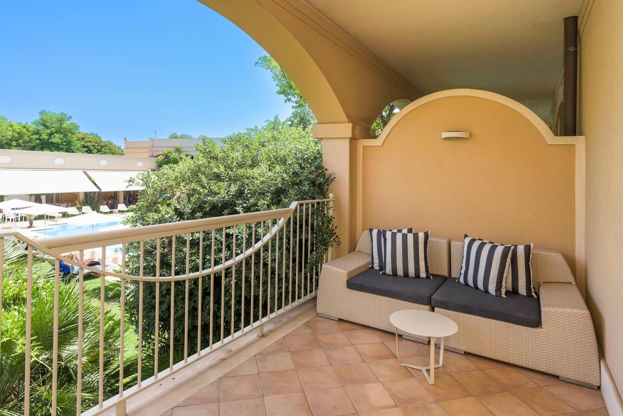 Deluxe Double or Twin Room Terrace