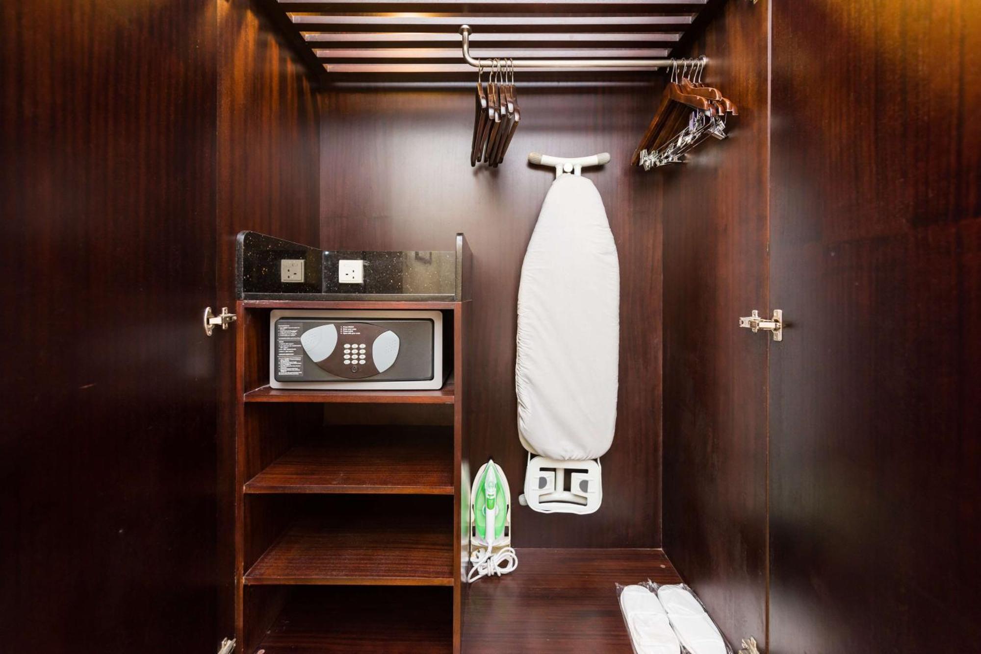 Business class Room with Bath tub - Buy 1 Get 1 @ORO & 15% discount on hotel services,1654274010:JPEG