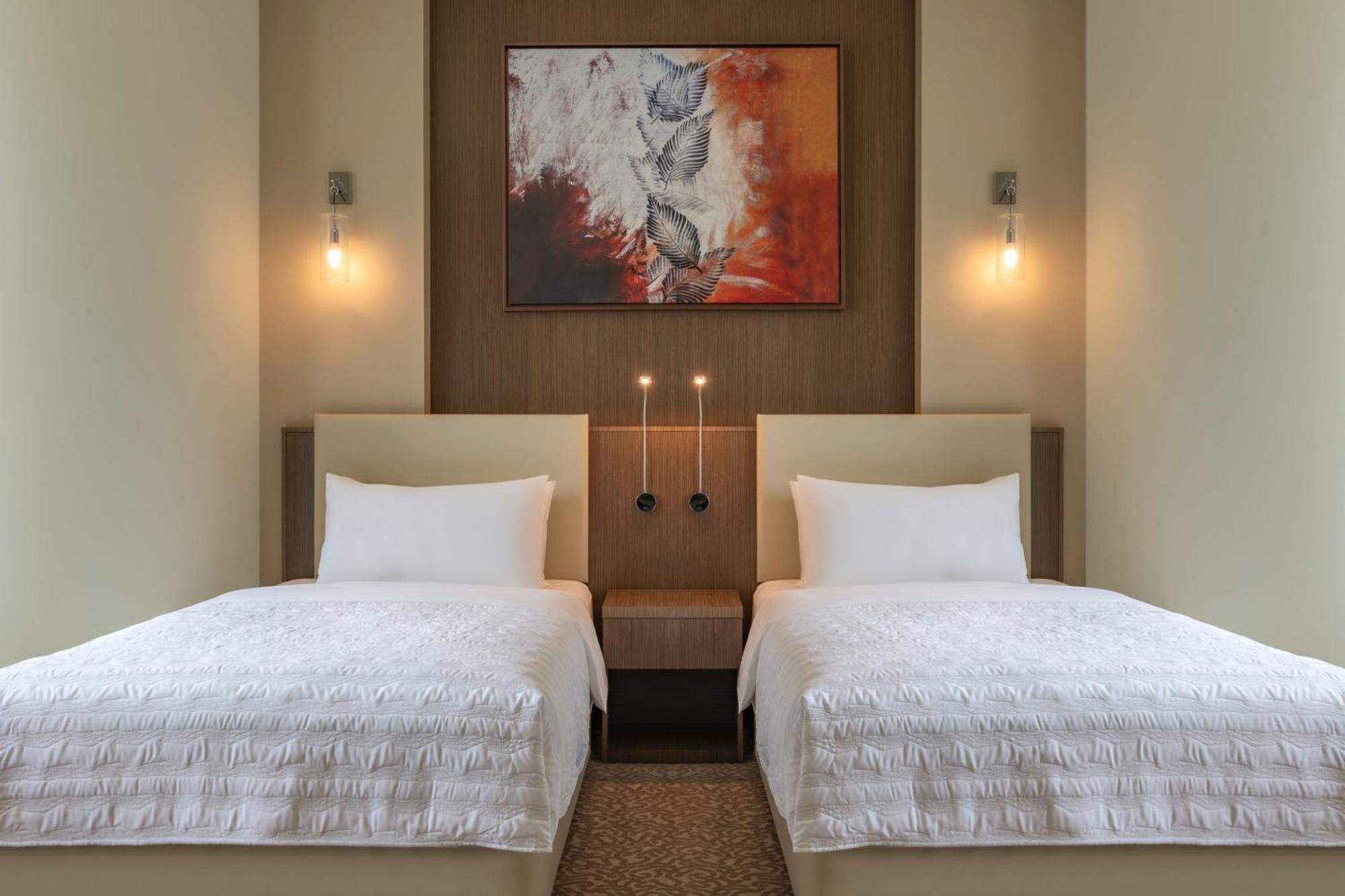 Deluxe Twin Room Beach Access