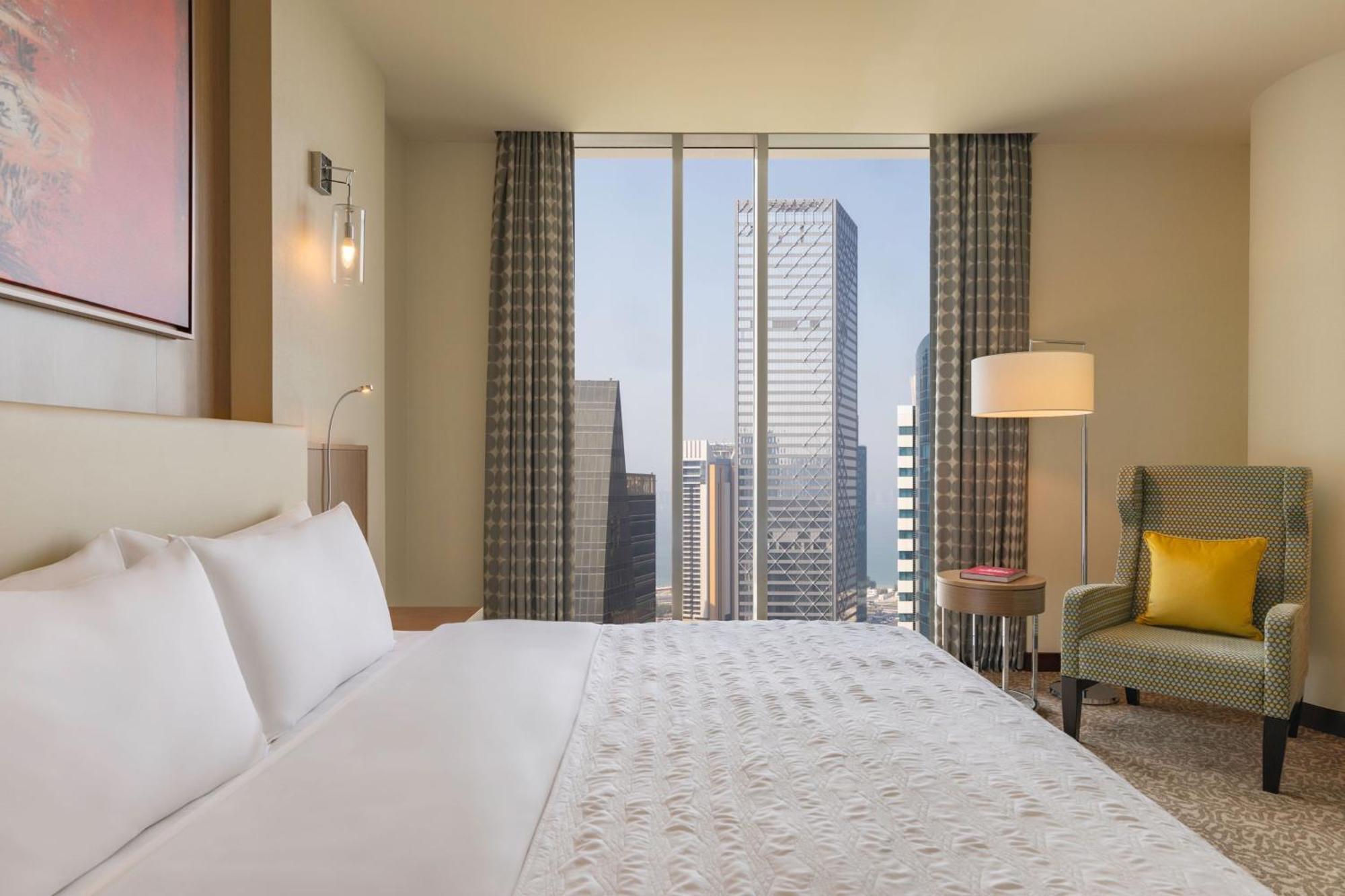 Deluxe King Room Beach Access