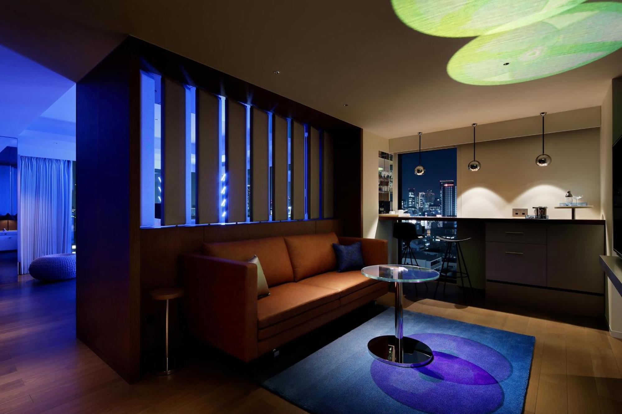 Urban King Suite One King Bed