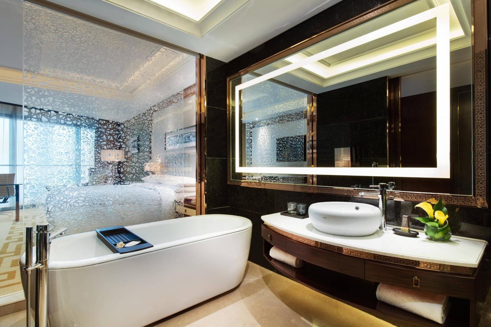 Deluxe Room Guest room 1 King