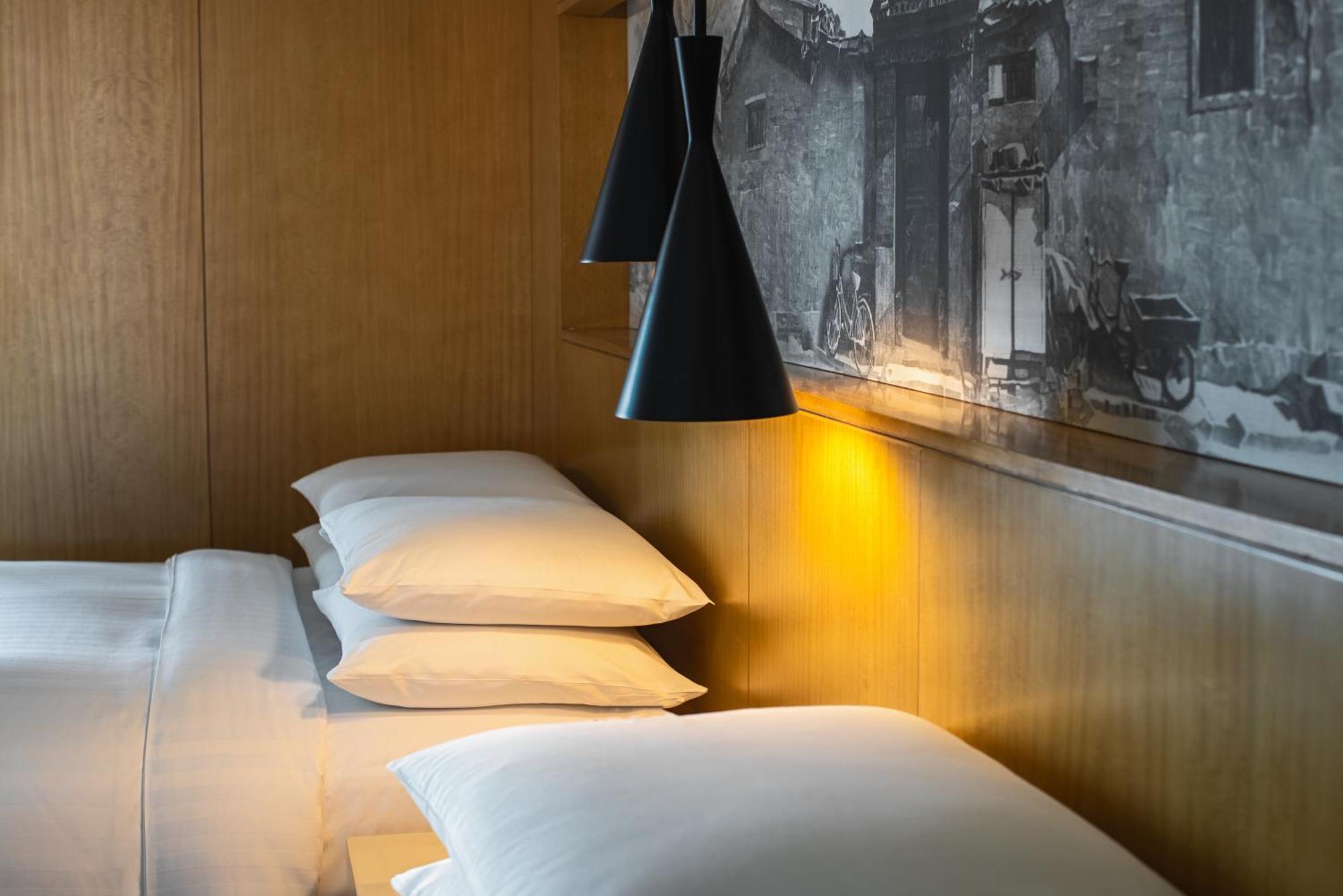 Club Twin Room with Lounge Access - Afternoon tea + Happy hour + Drink time,1543895515:JPEG