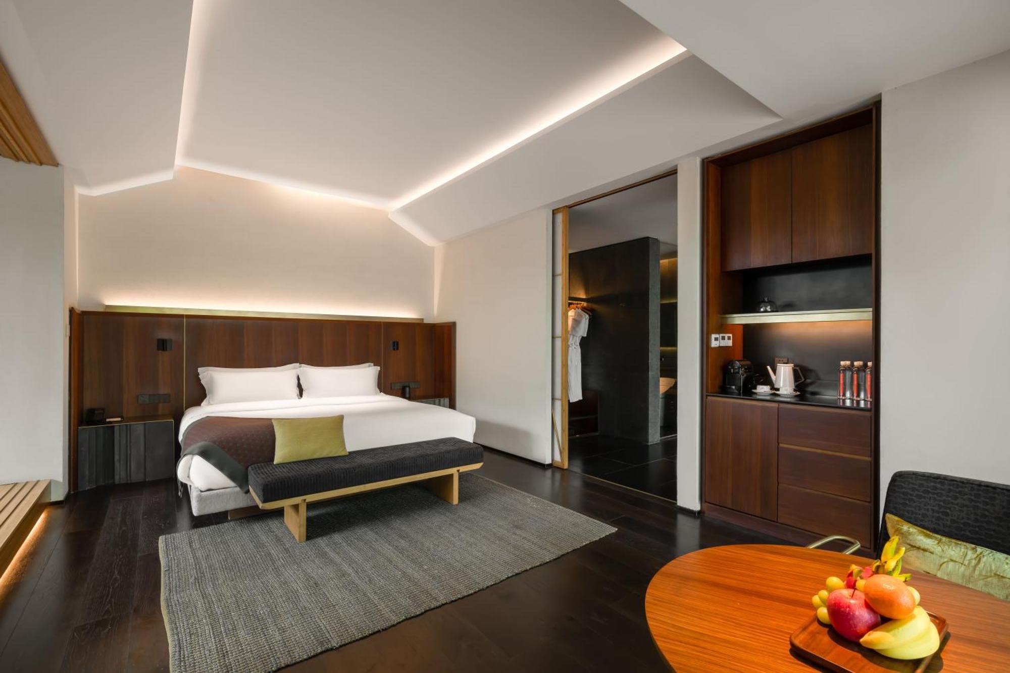 Standard Suite
