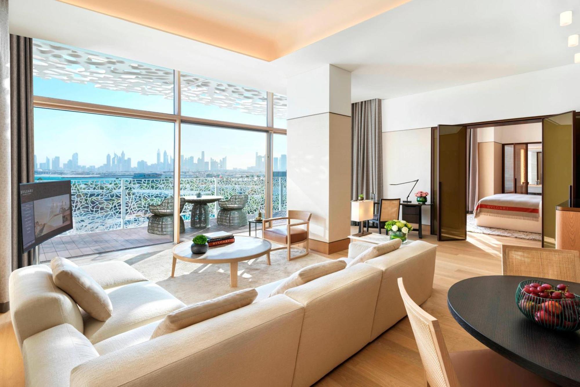 Deluxe King Suite with Balcony,1543903117:JPEG