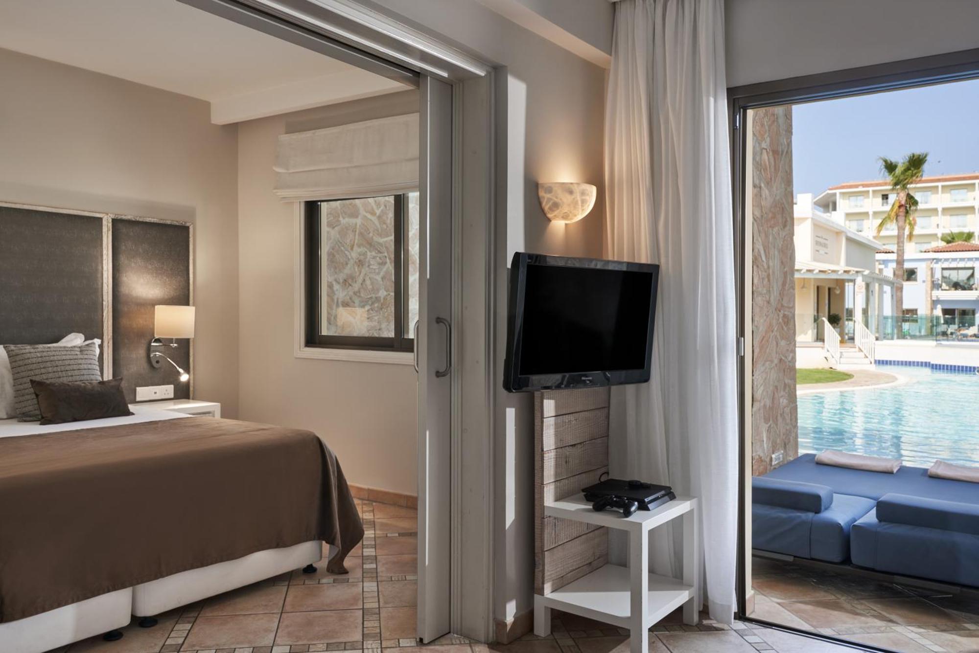 Premium Suite mit 1 Schlafzimmer und direktem Poolzugang