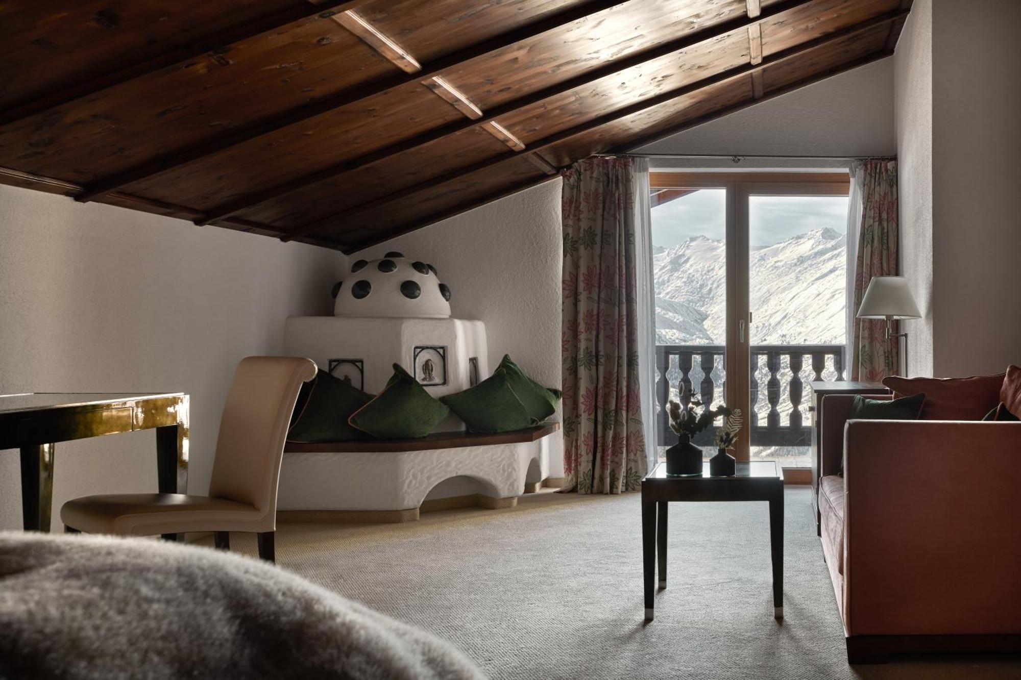 Junior Suite Mountain View