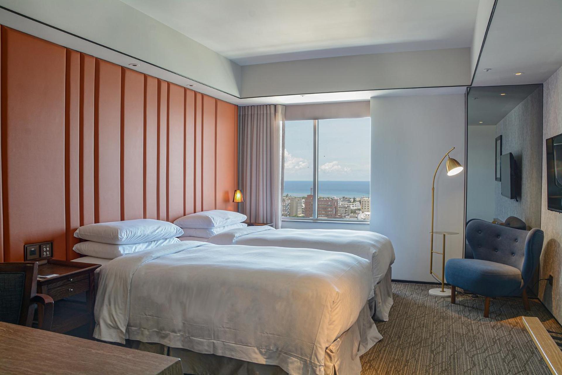 Earl Twin Room
