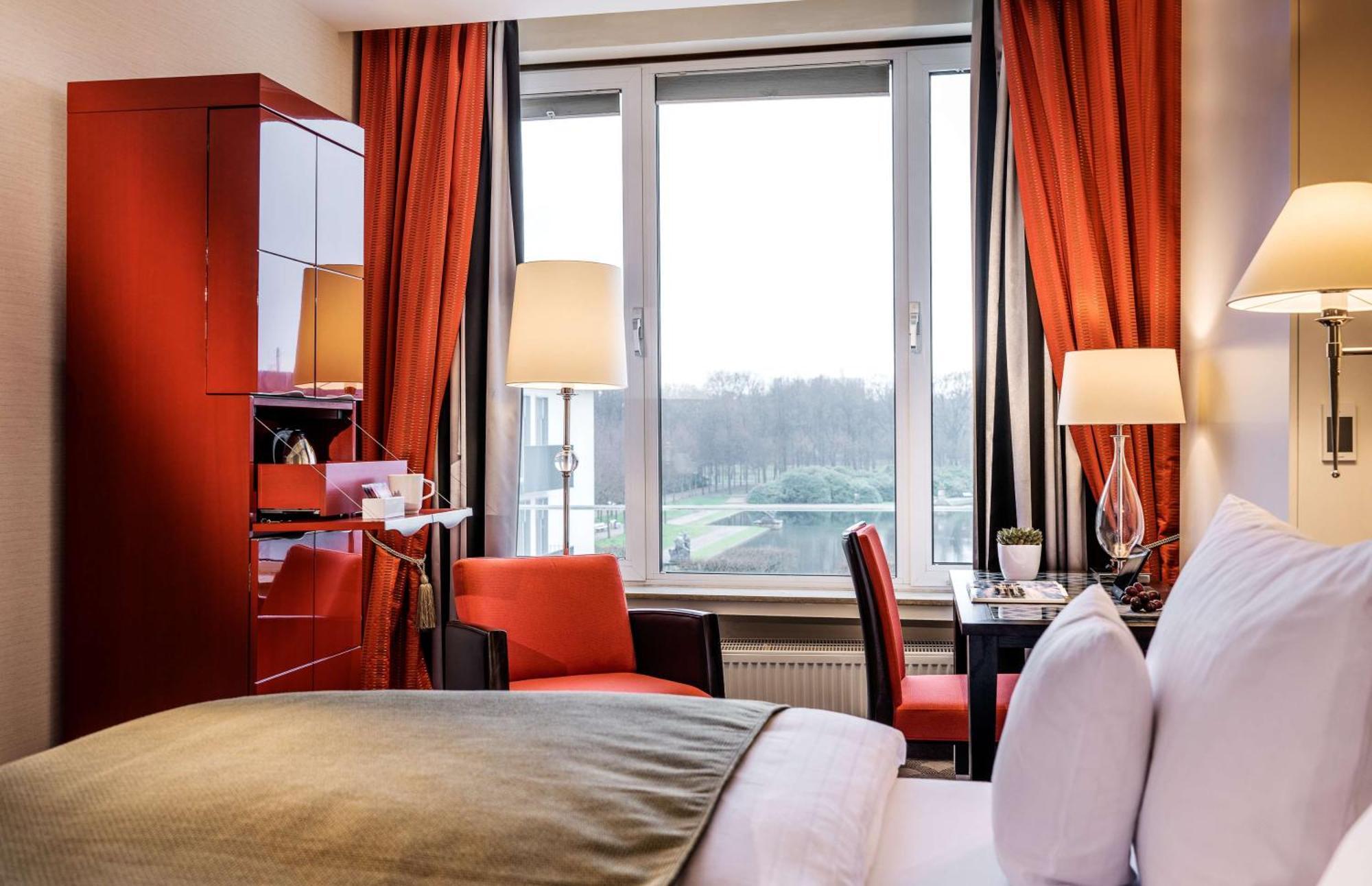 Executive Room Lake View
