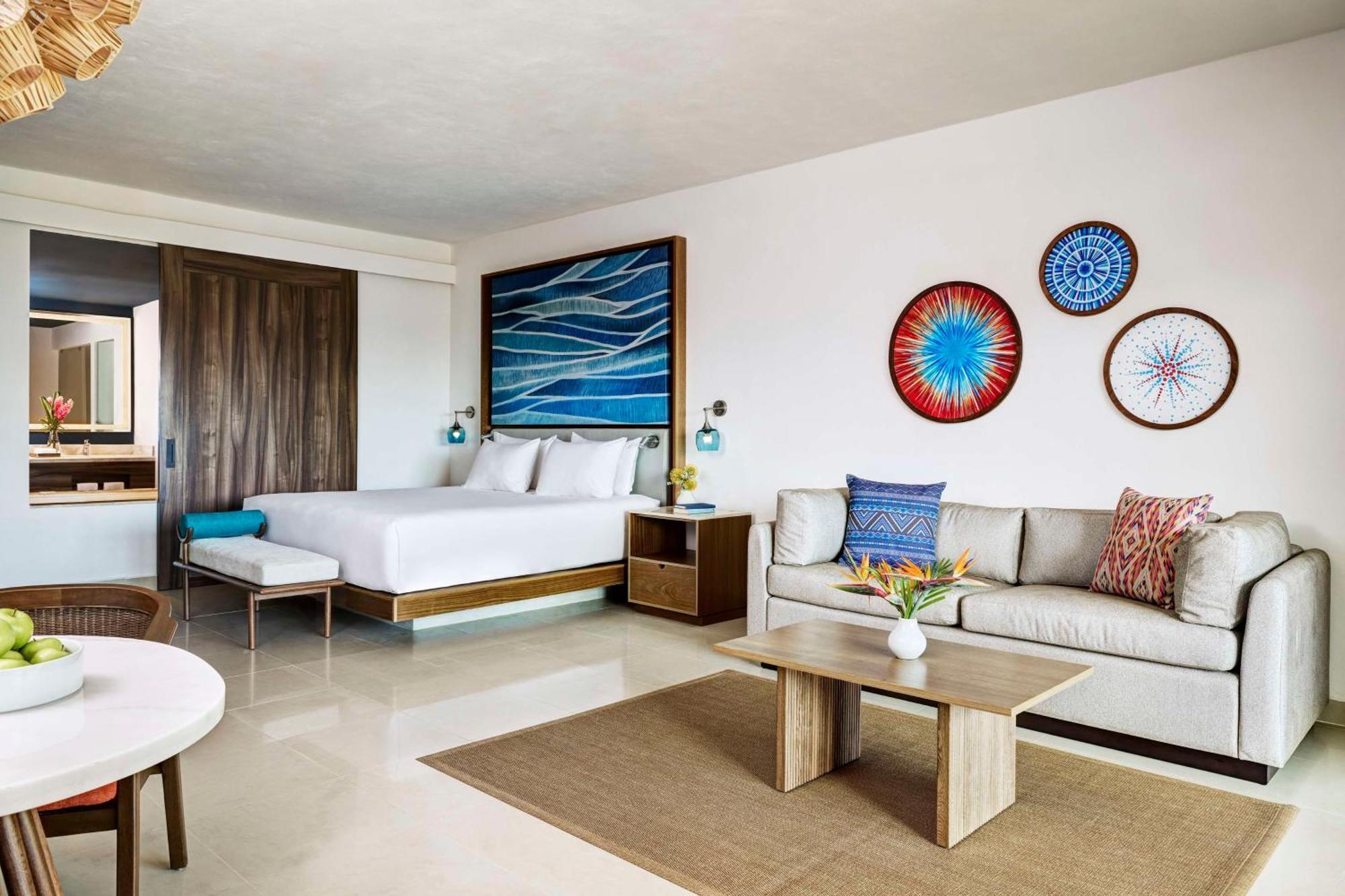Junior King Suite