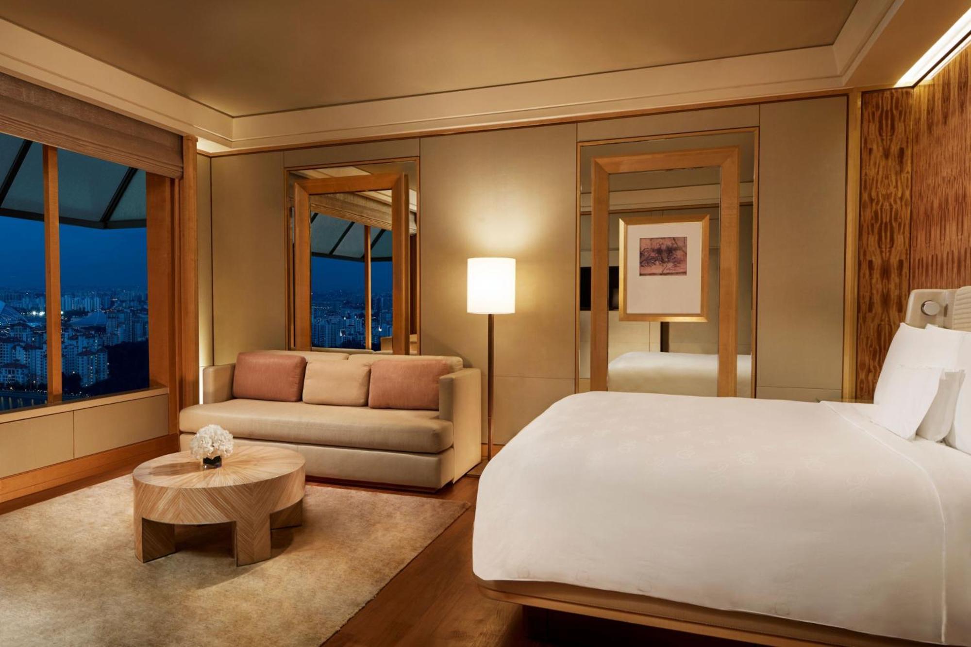 Deluxe Kallang, 1 King Bed, Kallang Precinct View,1583653584:JPEG