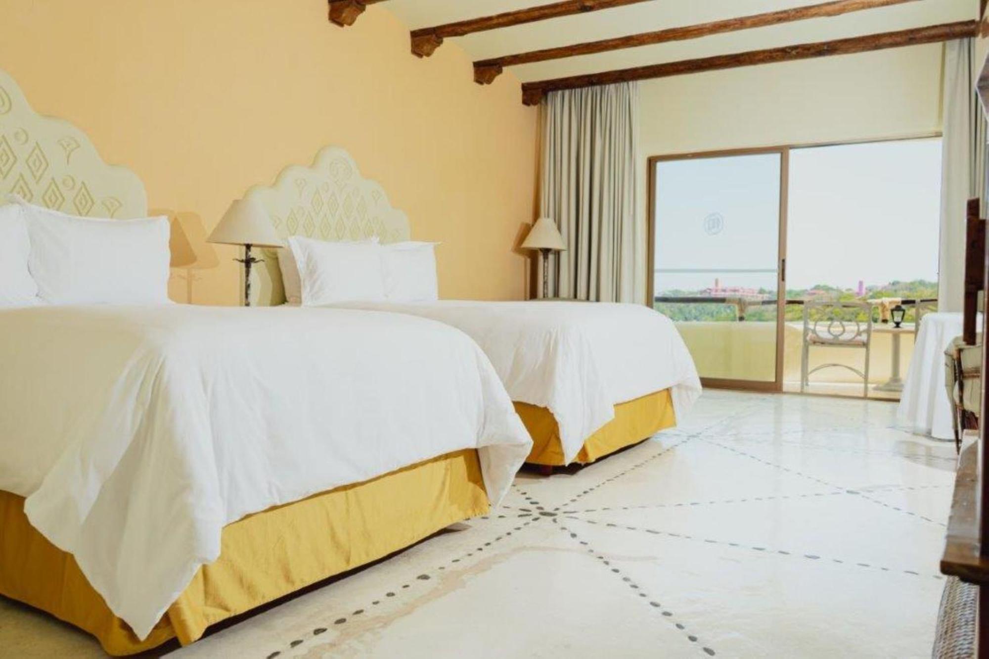 Master Suite Two Beds