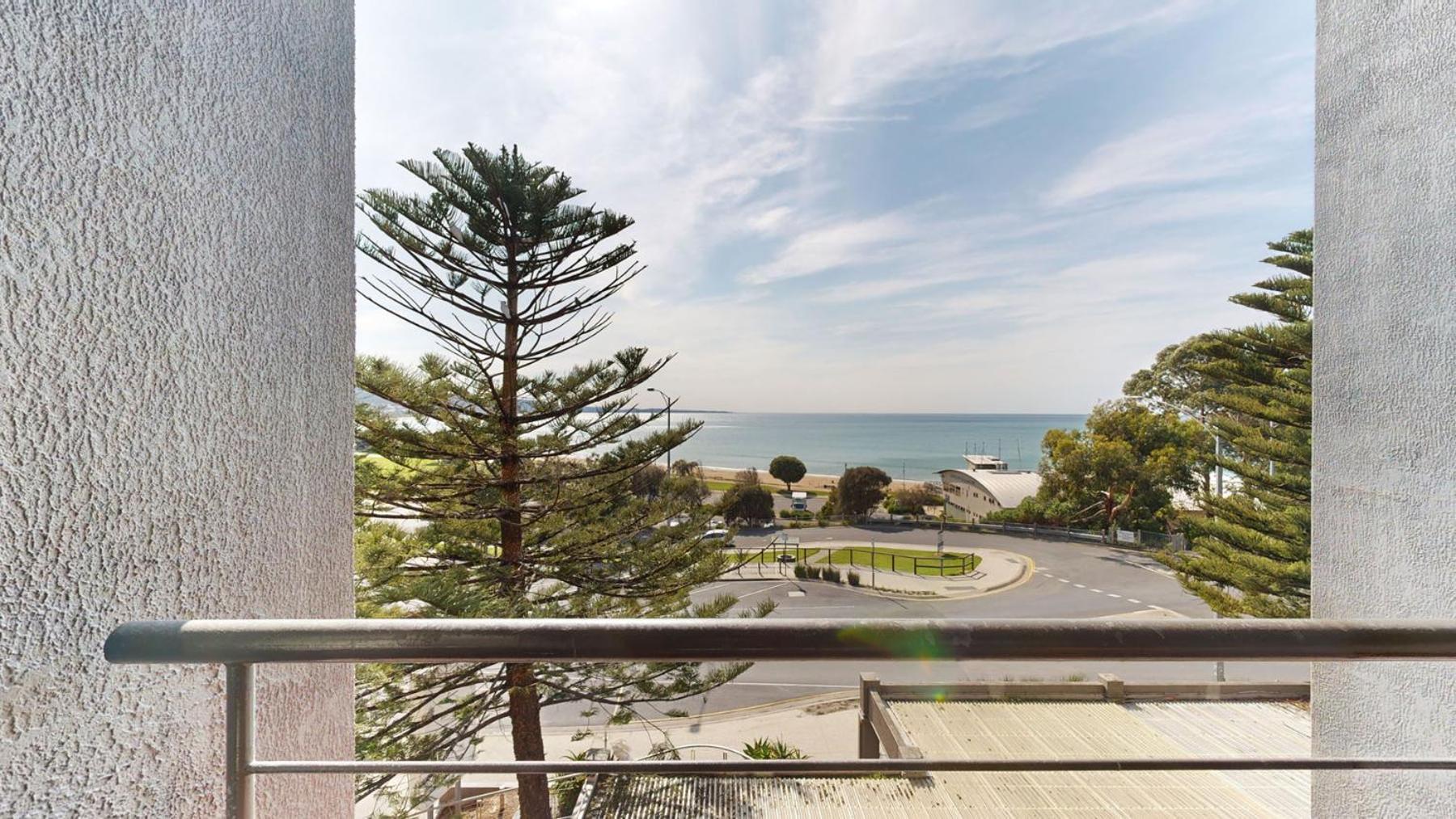 1 Bedroom Ocean Front