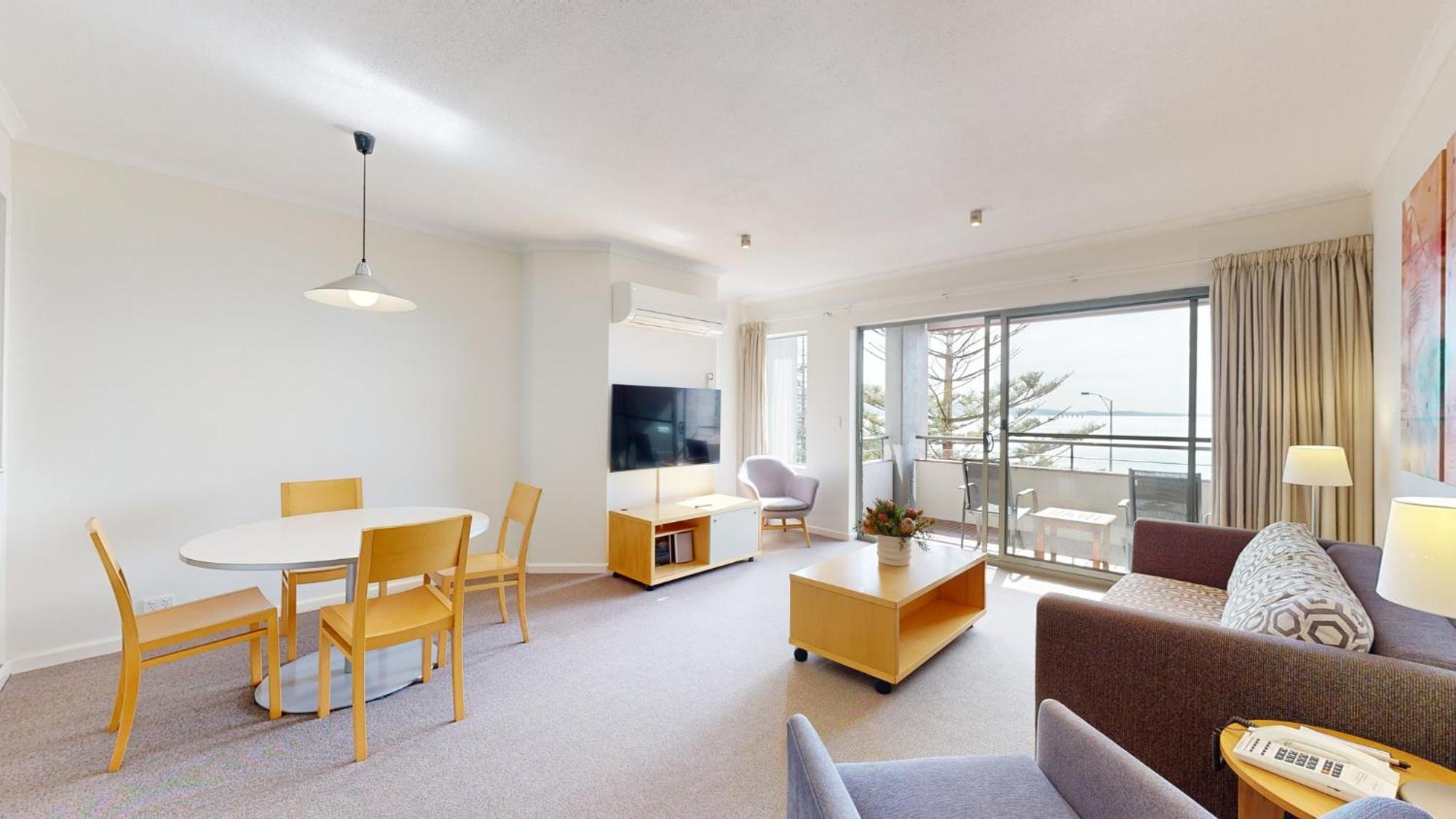 1 Bedroom Apartment