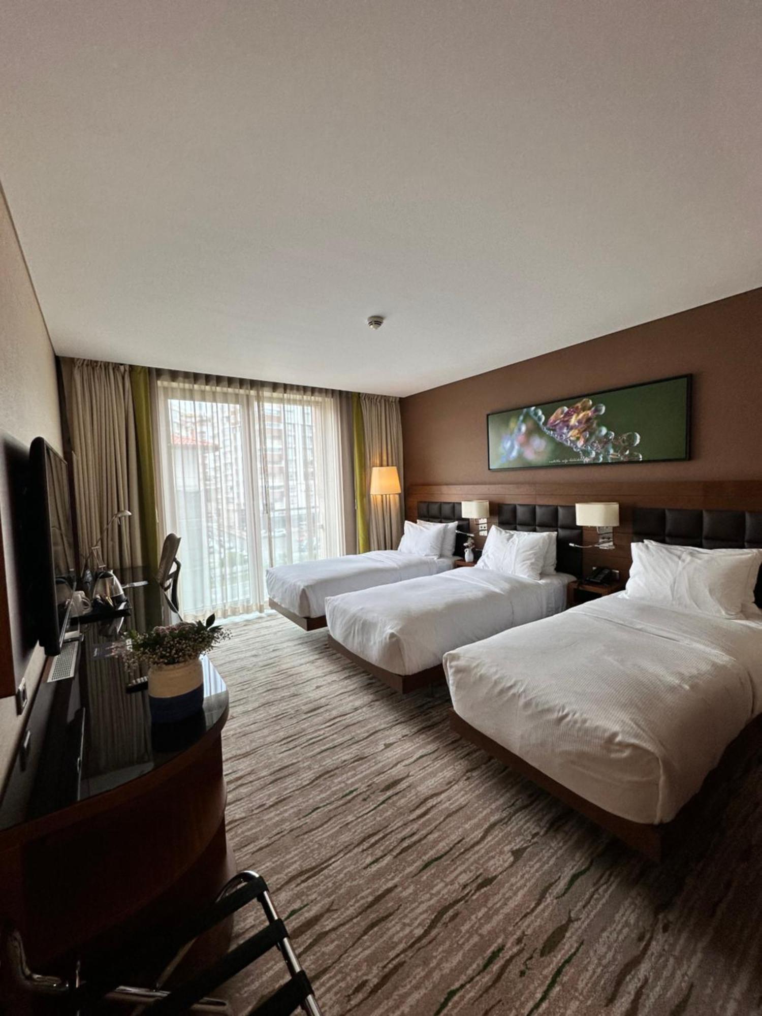 Triple Room City View