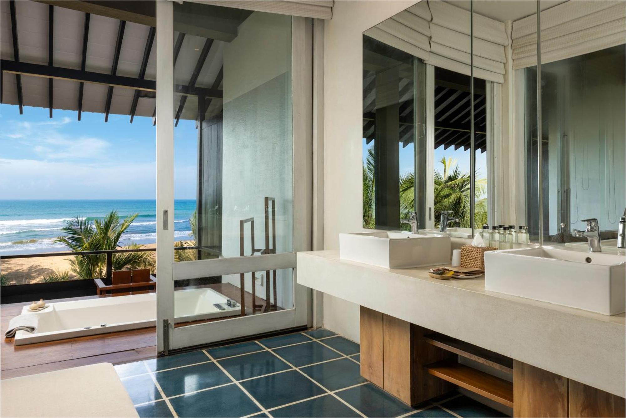 Suite Sea View at Center Point Black Coral & at Seaside Social restaurants