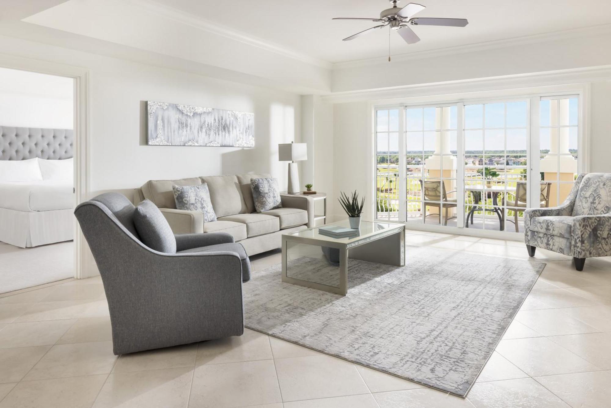 One-Bedroom Suite - Main Tower/Water Park Access,1547338612:JPEG