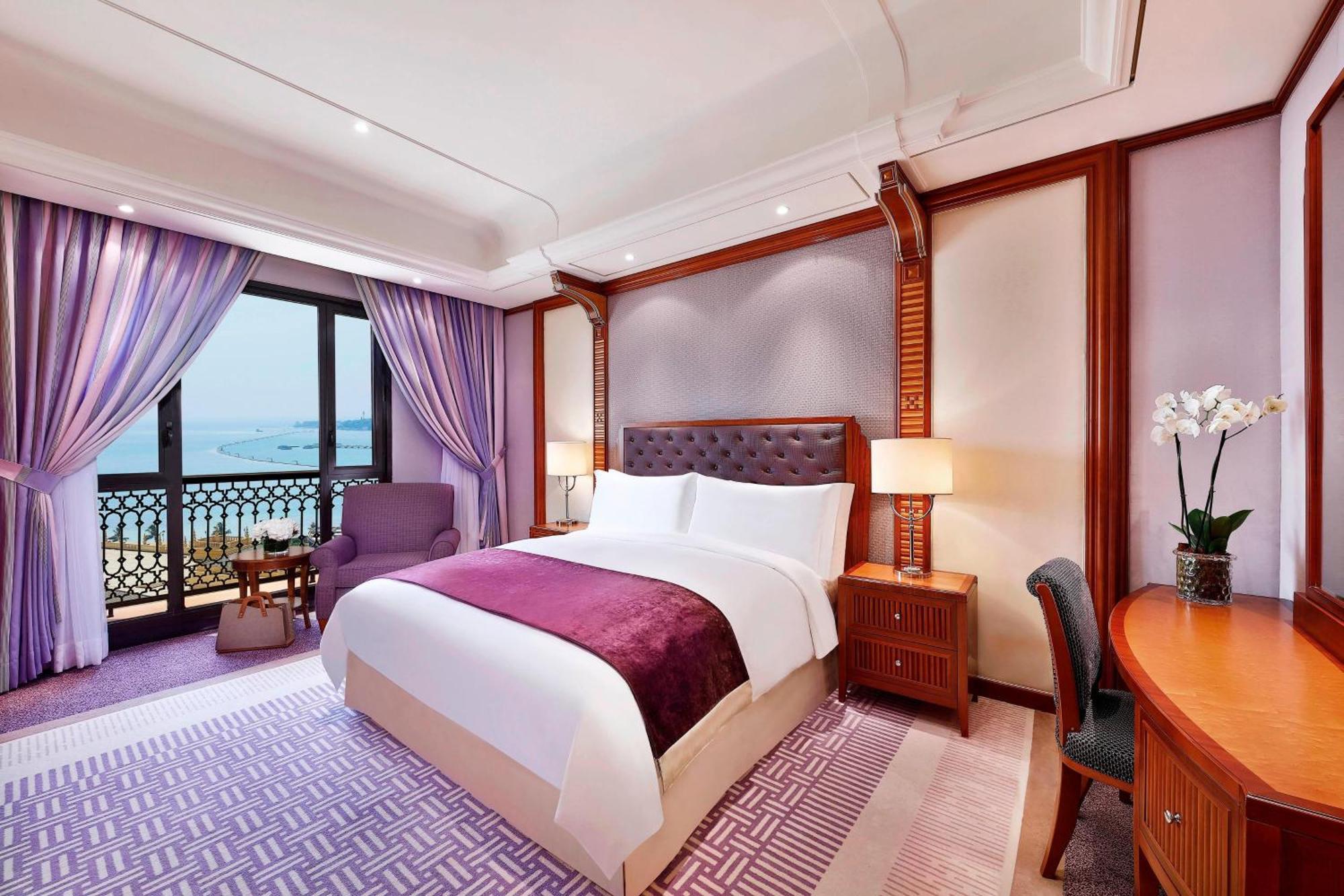 Deluxe Sea View 1 King