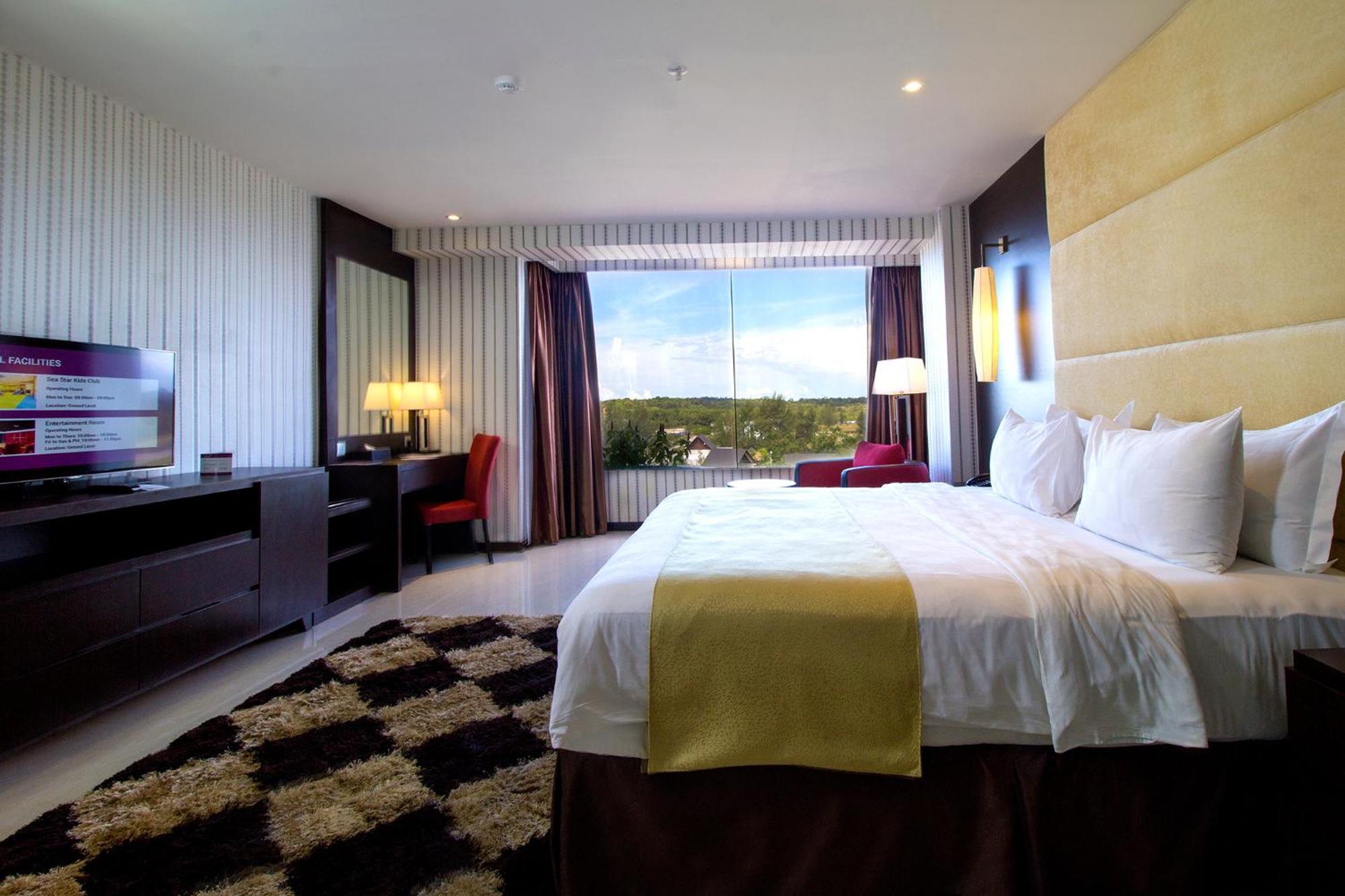 Executive Suite