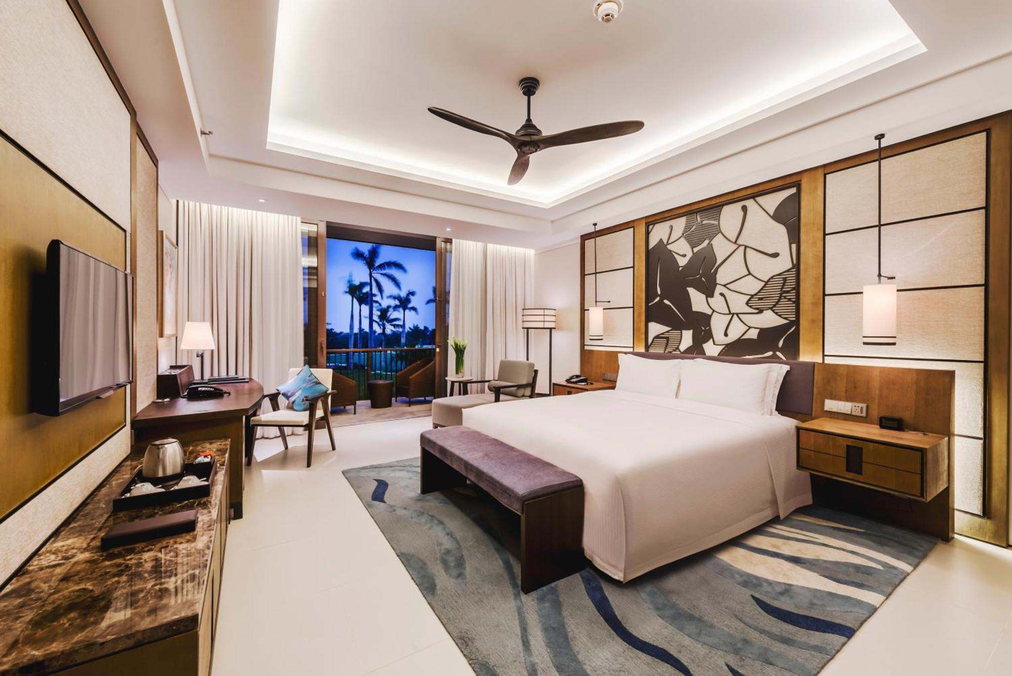 King Hilton Room
