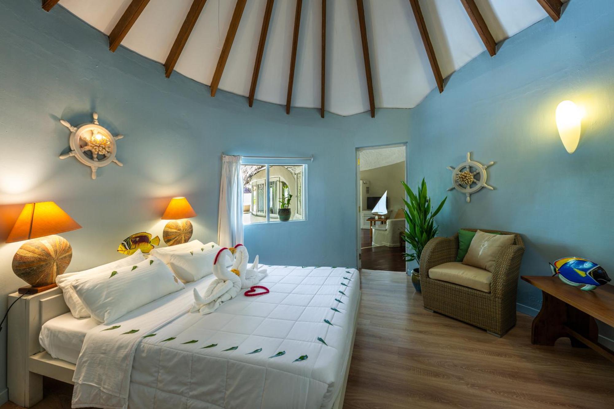 Family Deluxe Beach Villa with Private Beach,1547946286:JPEG