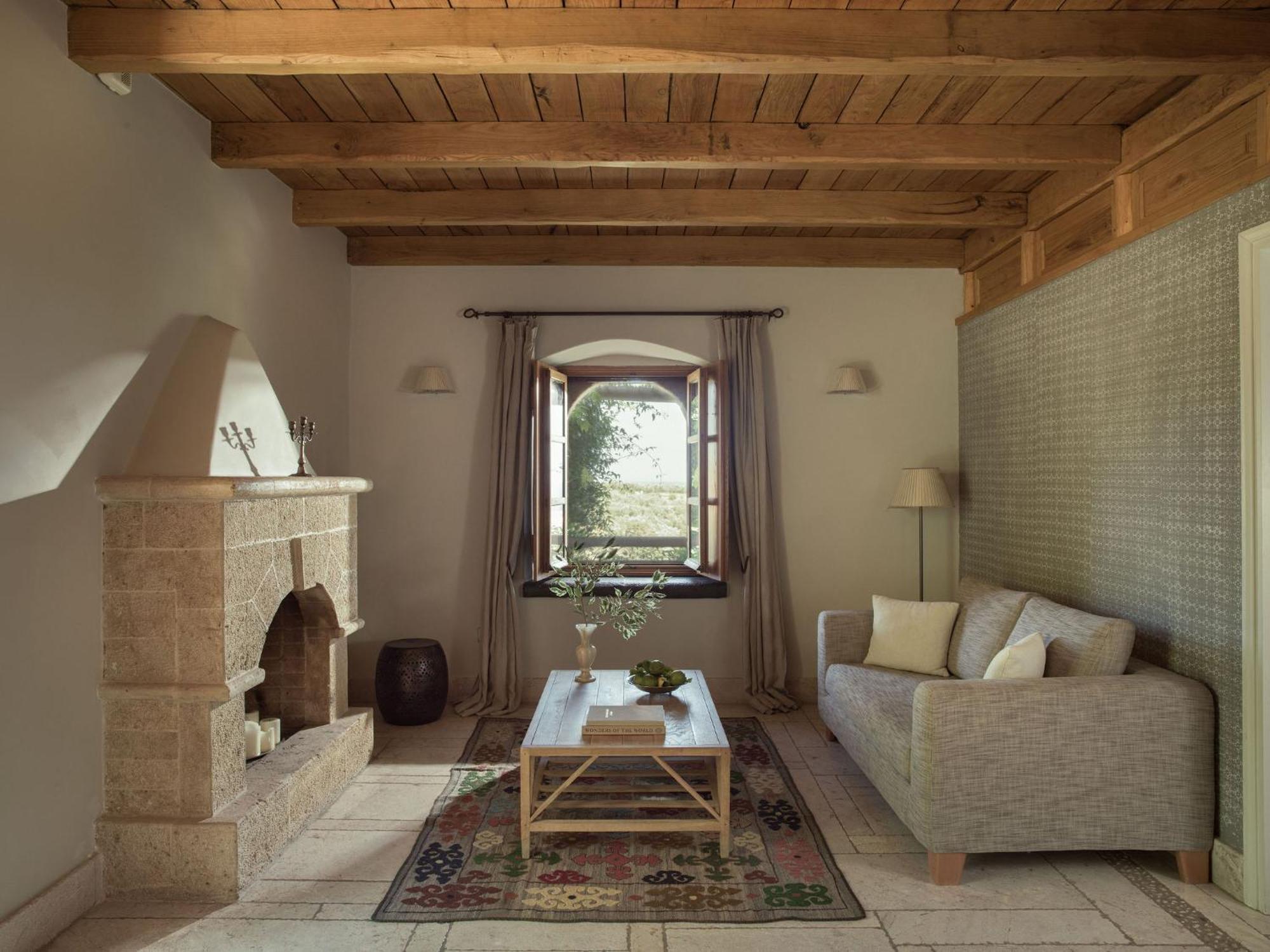 Kinsterna Family Suite