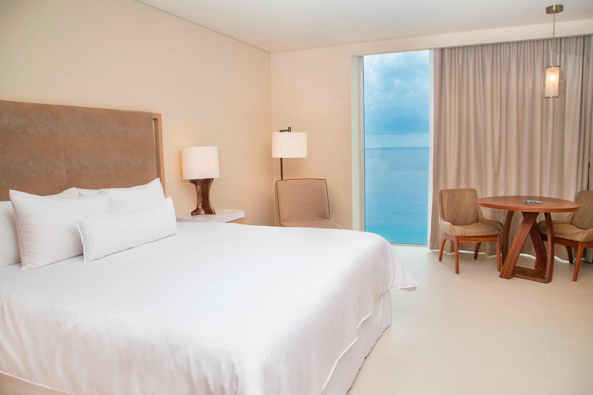Classic Guest room 1 King Ocean View