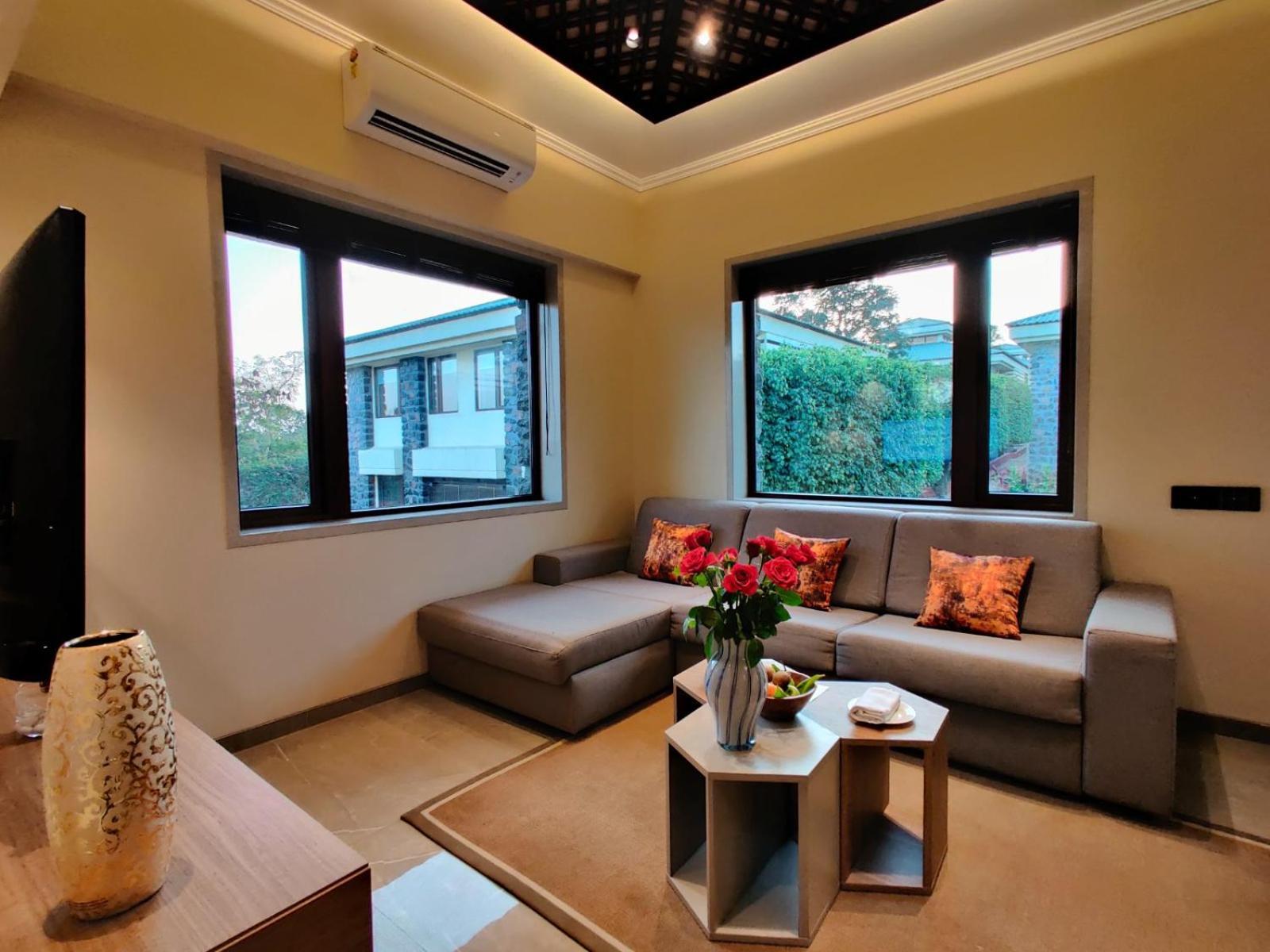 Premium Lake View Suite with Complimentary Activities,1549694791:JPEG