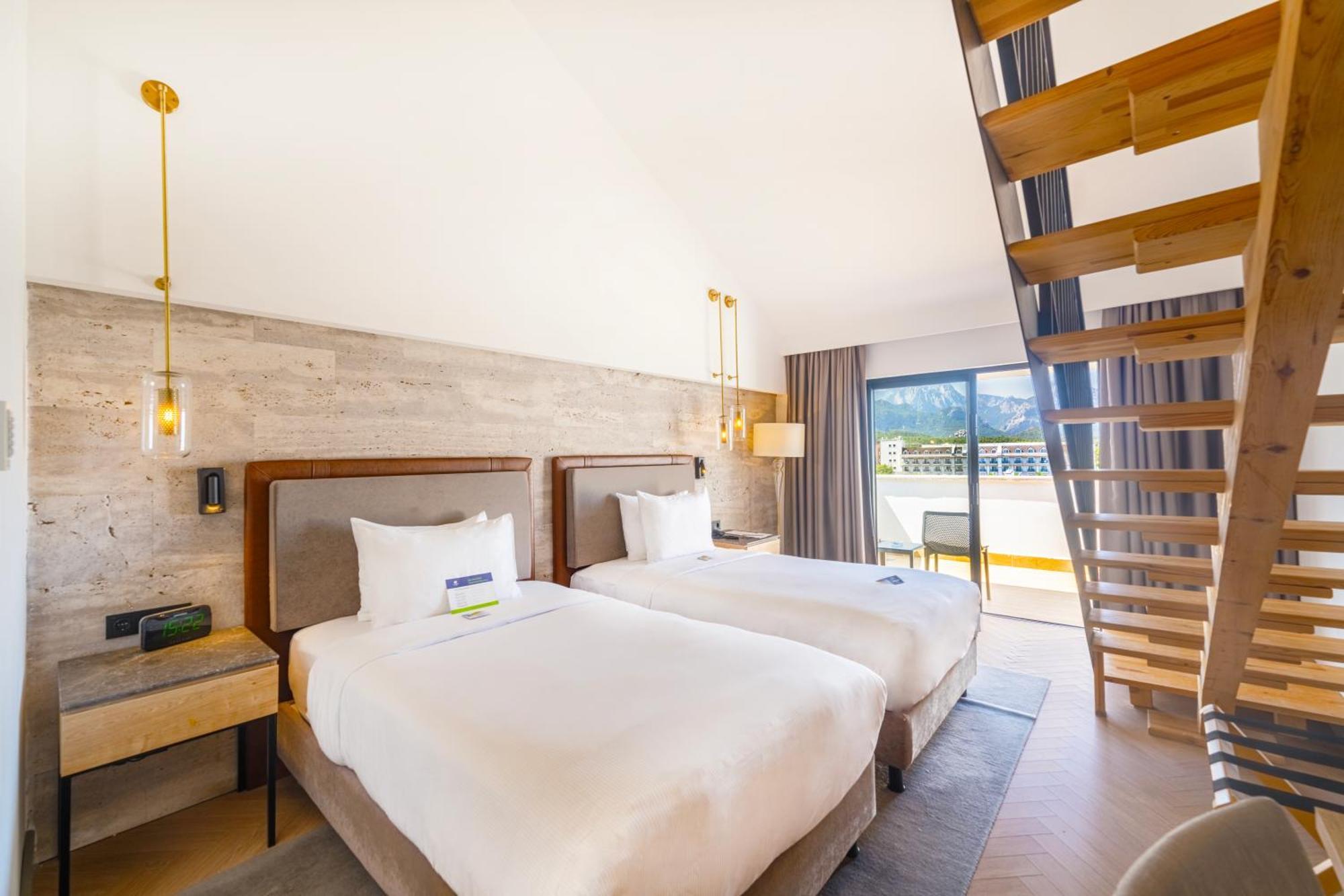 King Duplex Family Suite